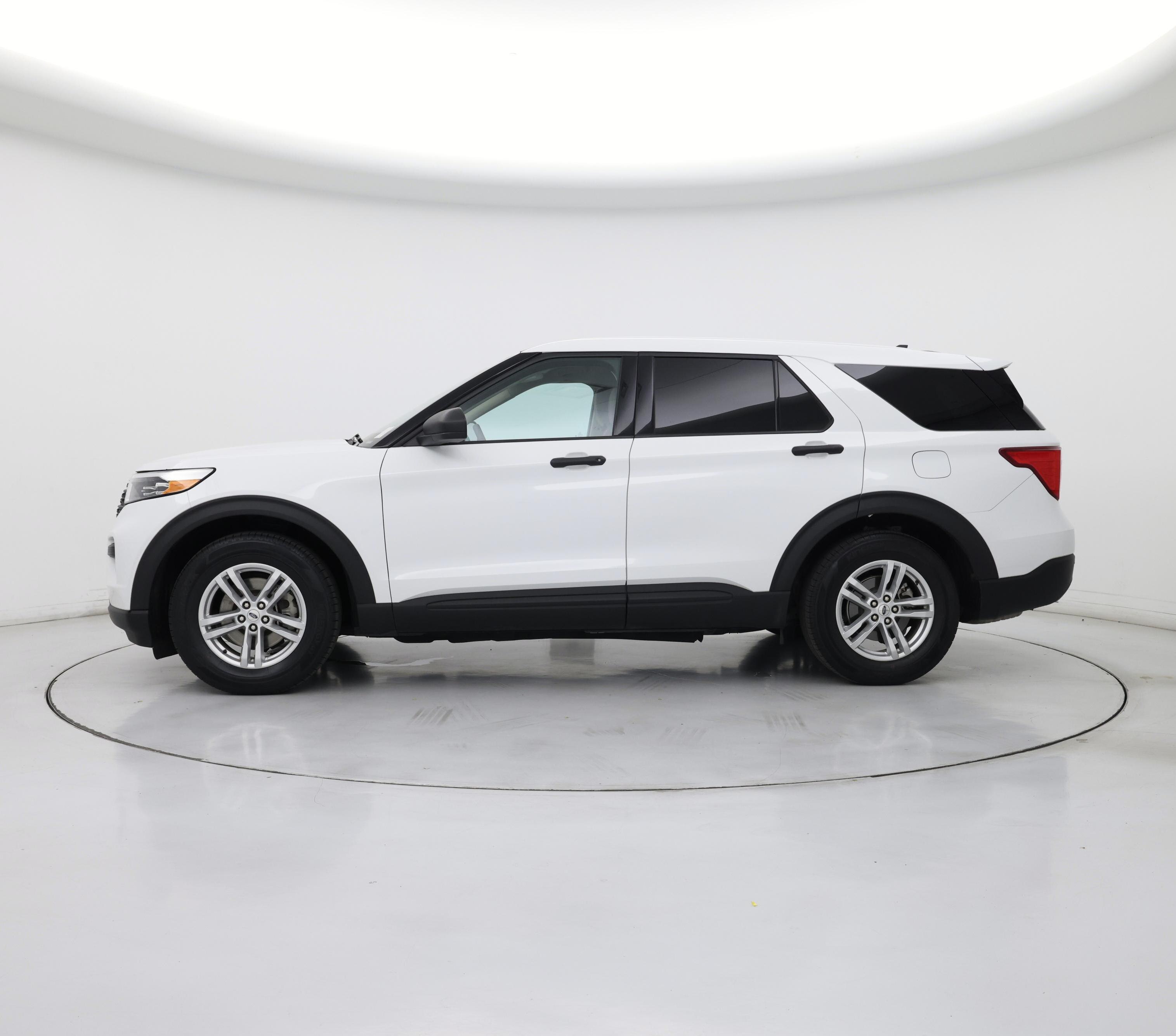 Thumbnail: 2022 Ford Explorer - 3