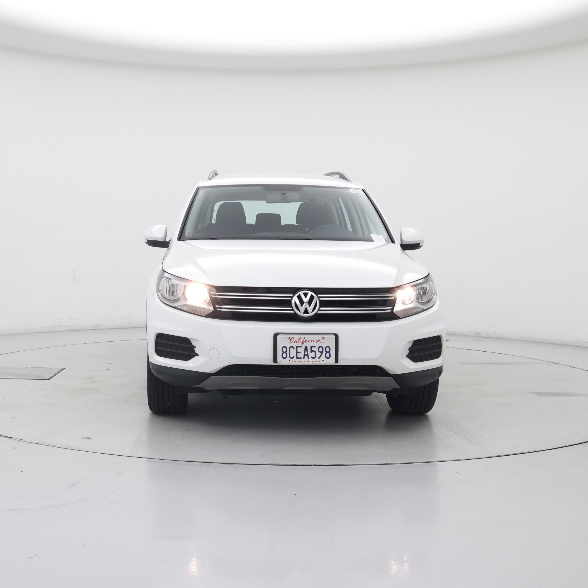 Thumbnail: 2017 Volkswagen Tiguan - 5