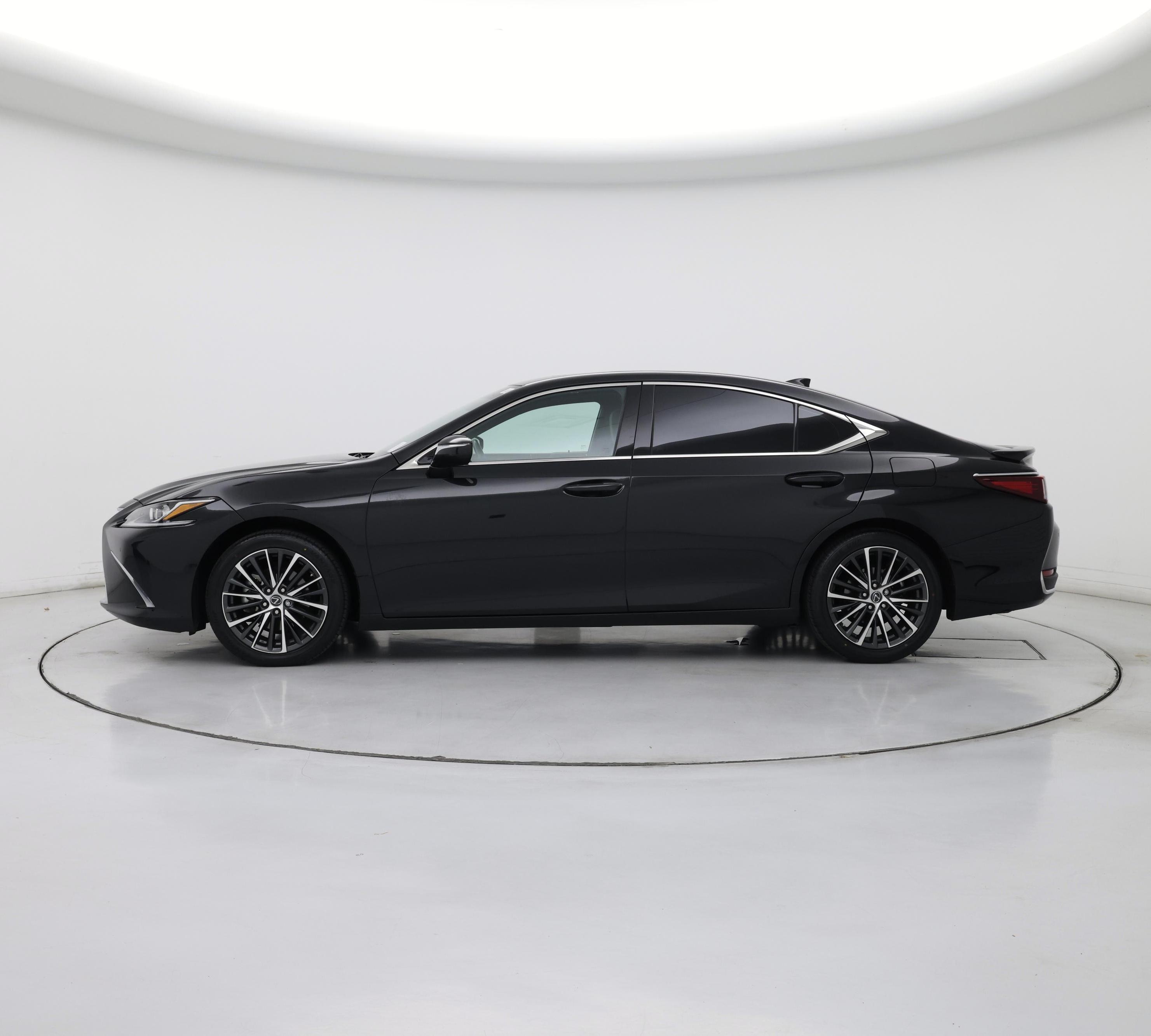 Thumbnail: 2023 Lexus ES - 3