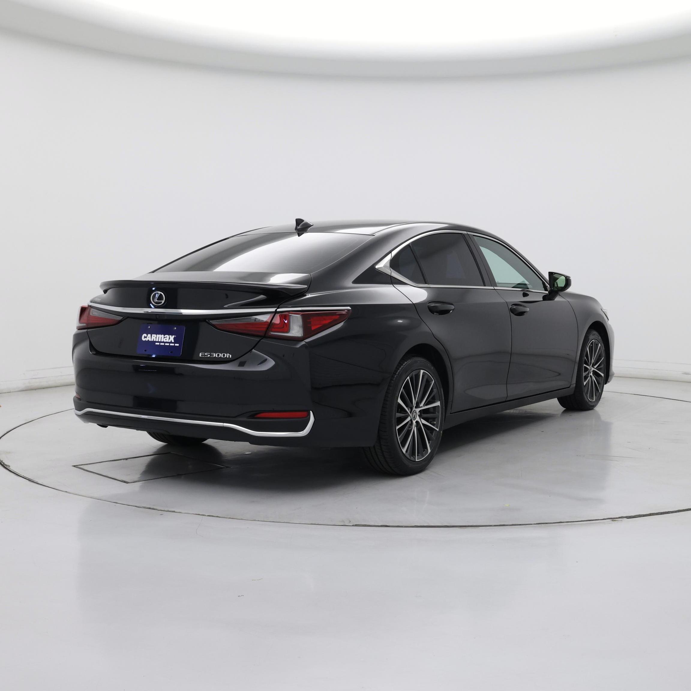 Thumbnail: 2023 Lexus ES - 8