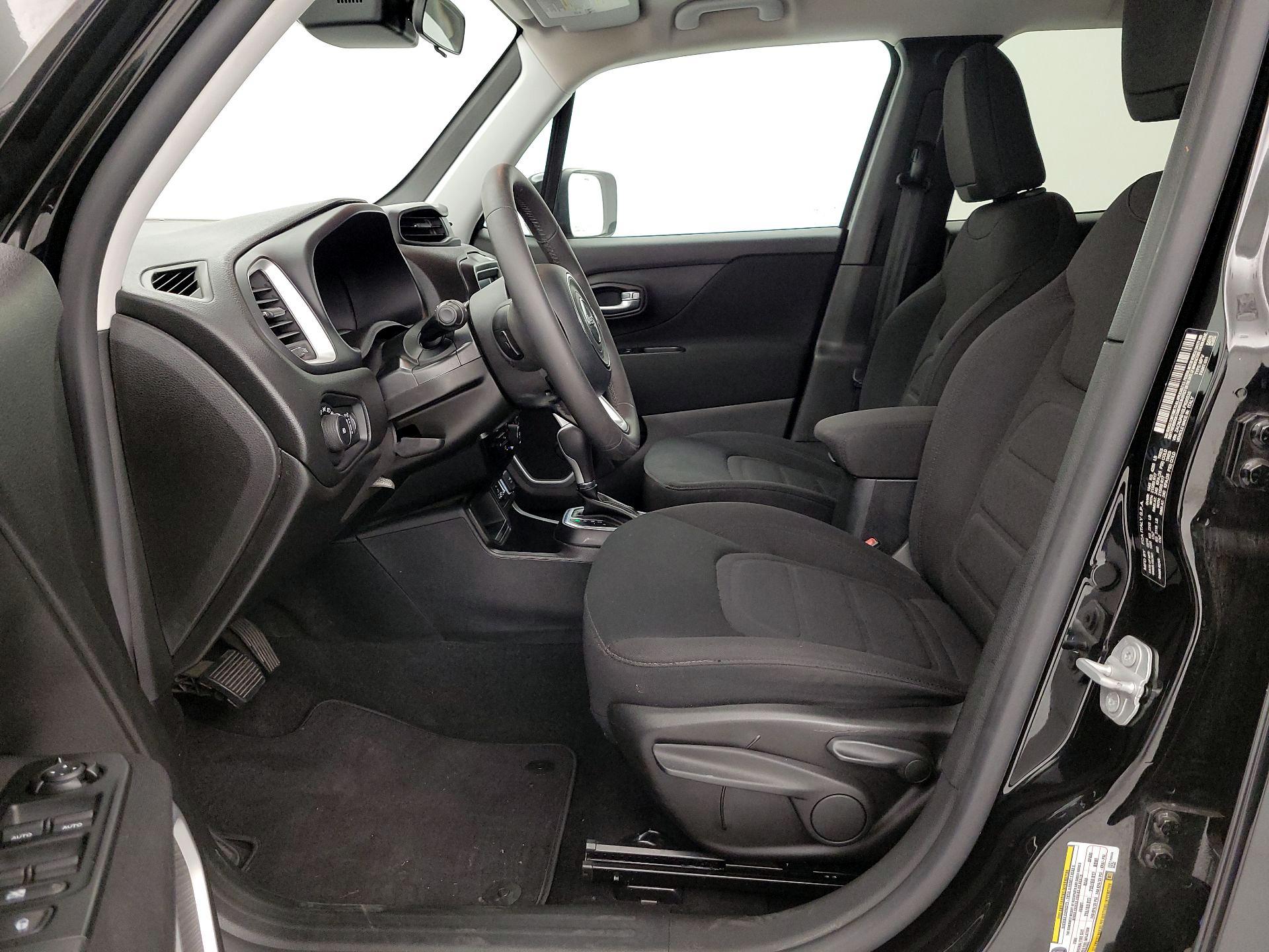 Thumbnail: 2020 Jeep Renegade - 11