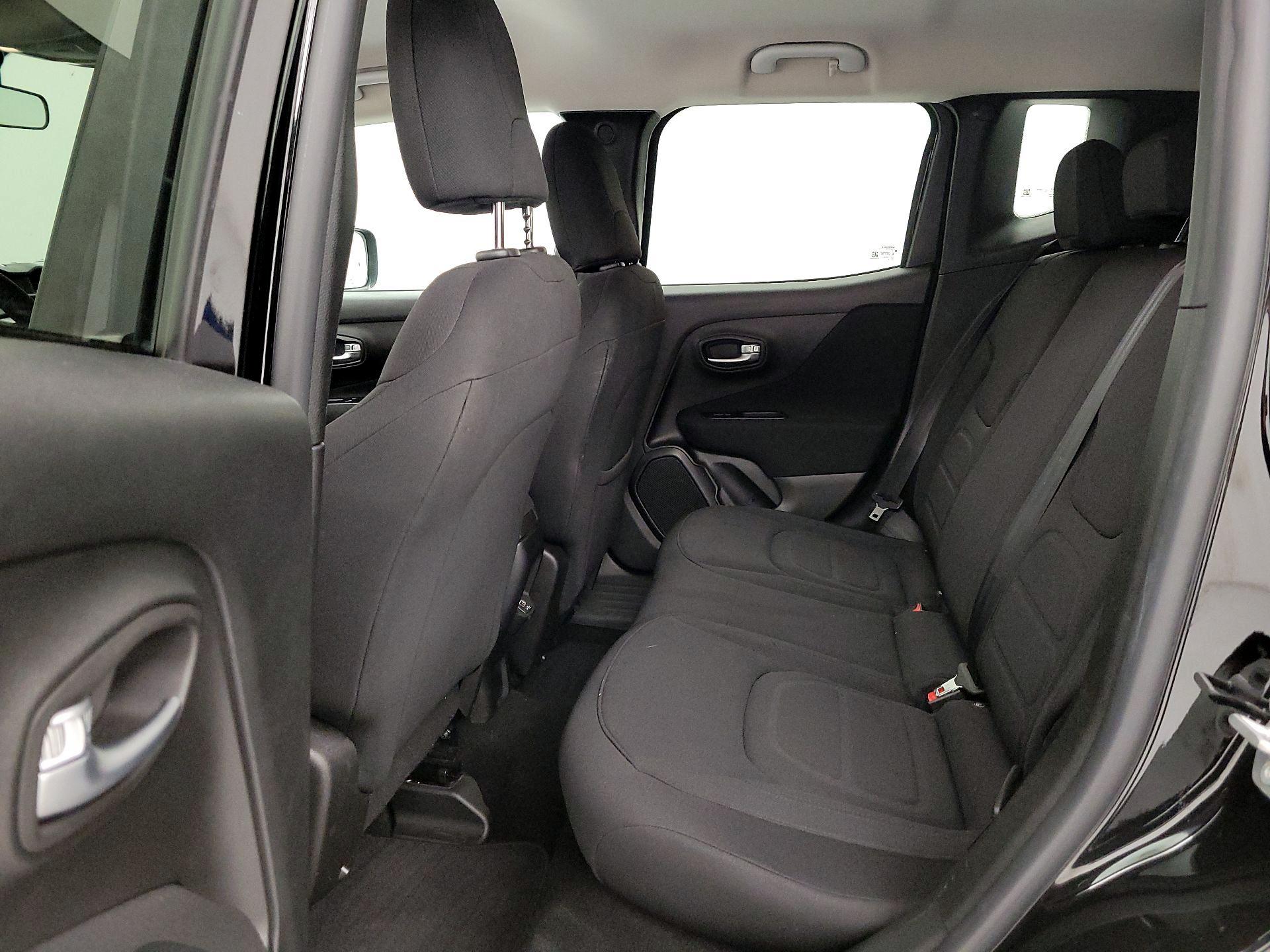 Thumbnail: 2020 Jeep Renegade - 19