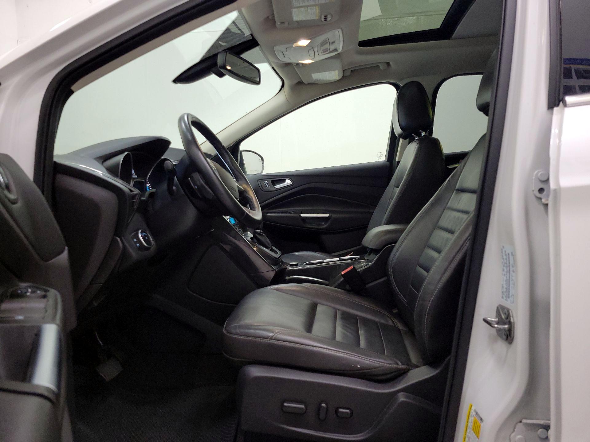 Thumbnail: 2016 Ford Escape - 11