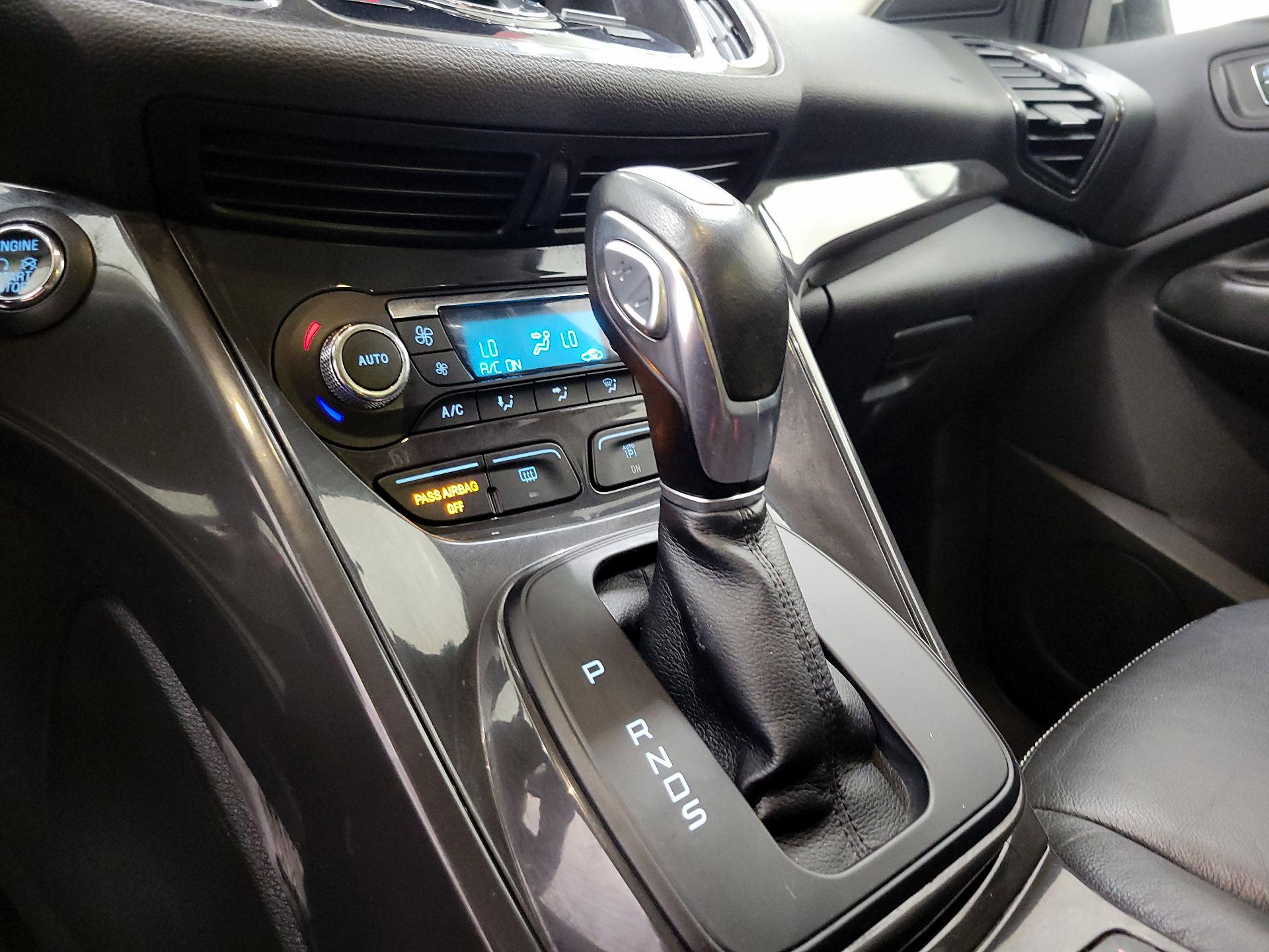 Thumbnail: 2016 Ford Escape - 16