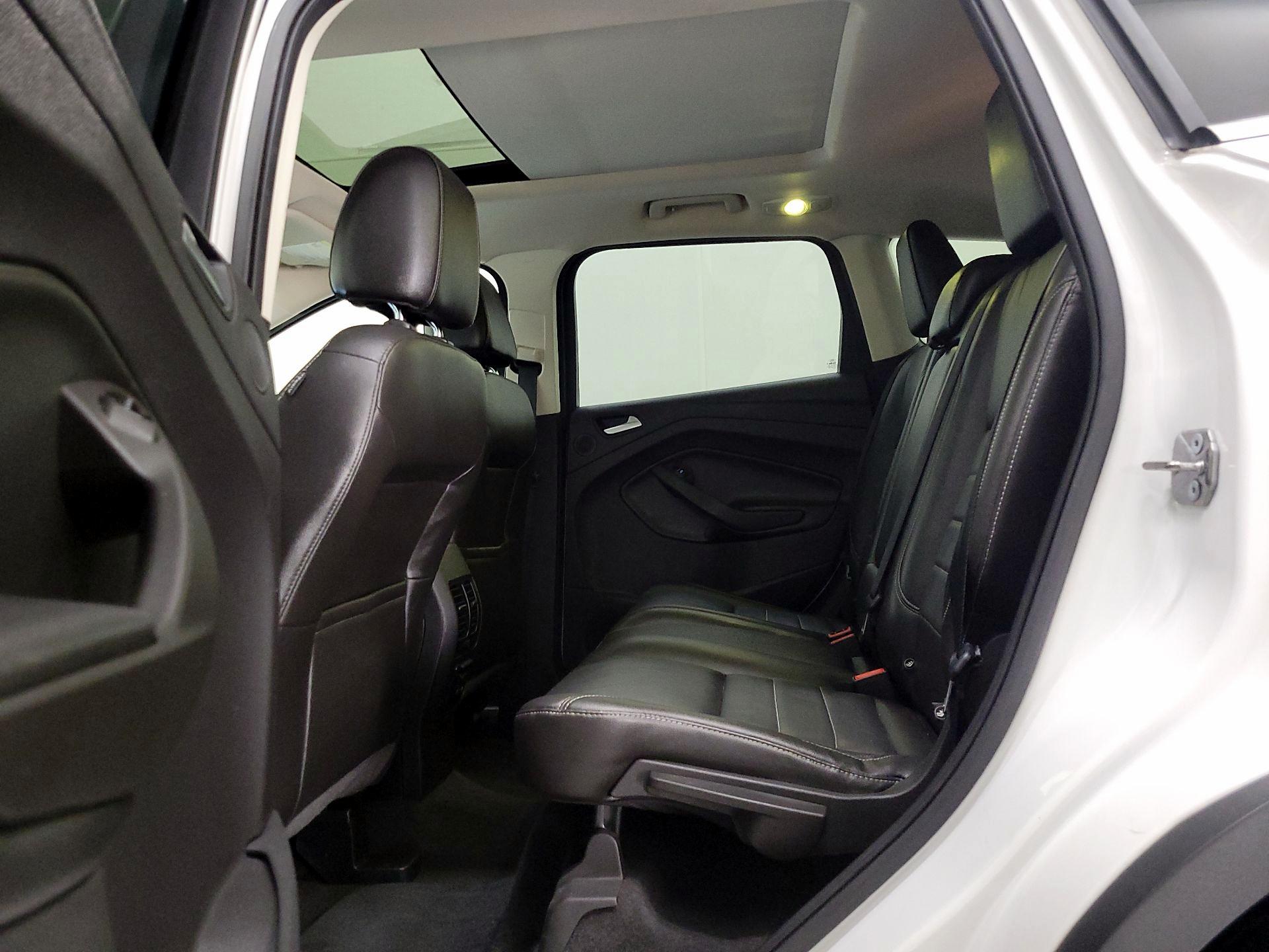 Thumbnail: 2016 Ford Escape - 19