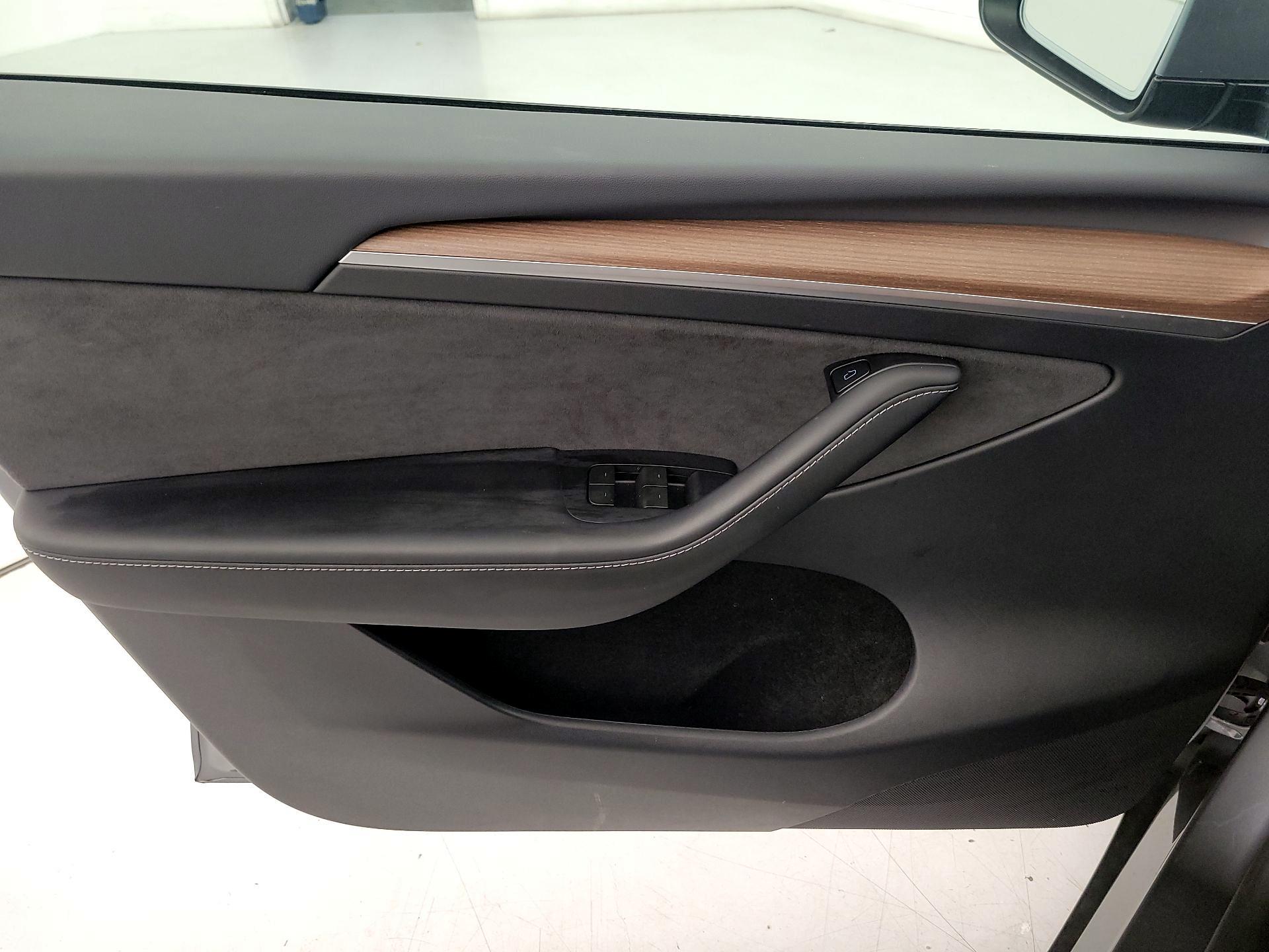 Thumbnail: 2024 Tesla Model Y - 12