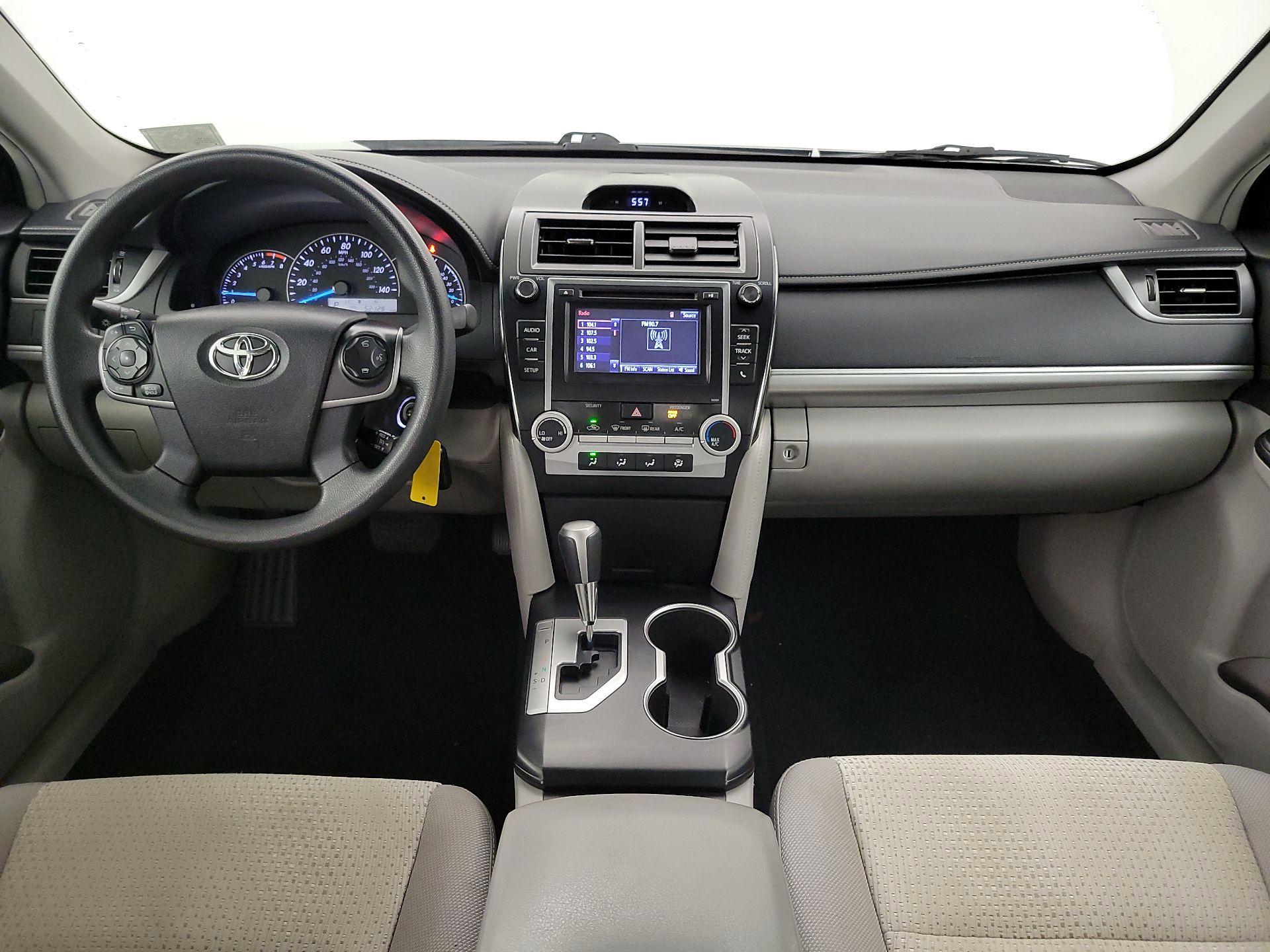 Thumbnail: 2014 Toyota Camry - 9