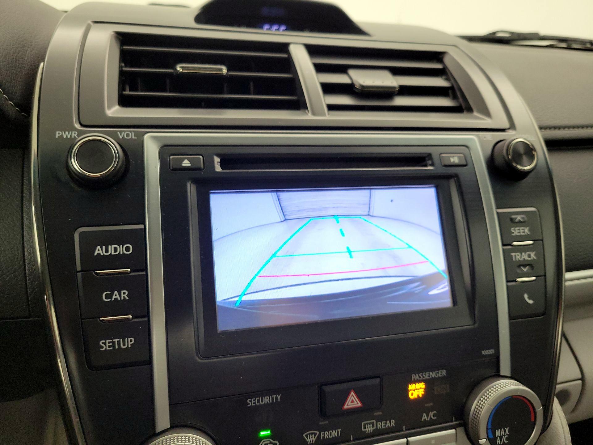 Thumbnail: 2014 Toyota Camry - 14