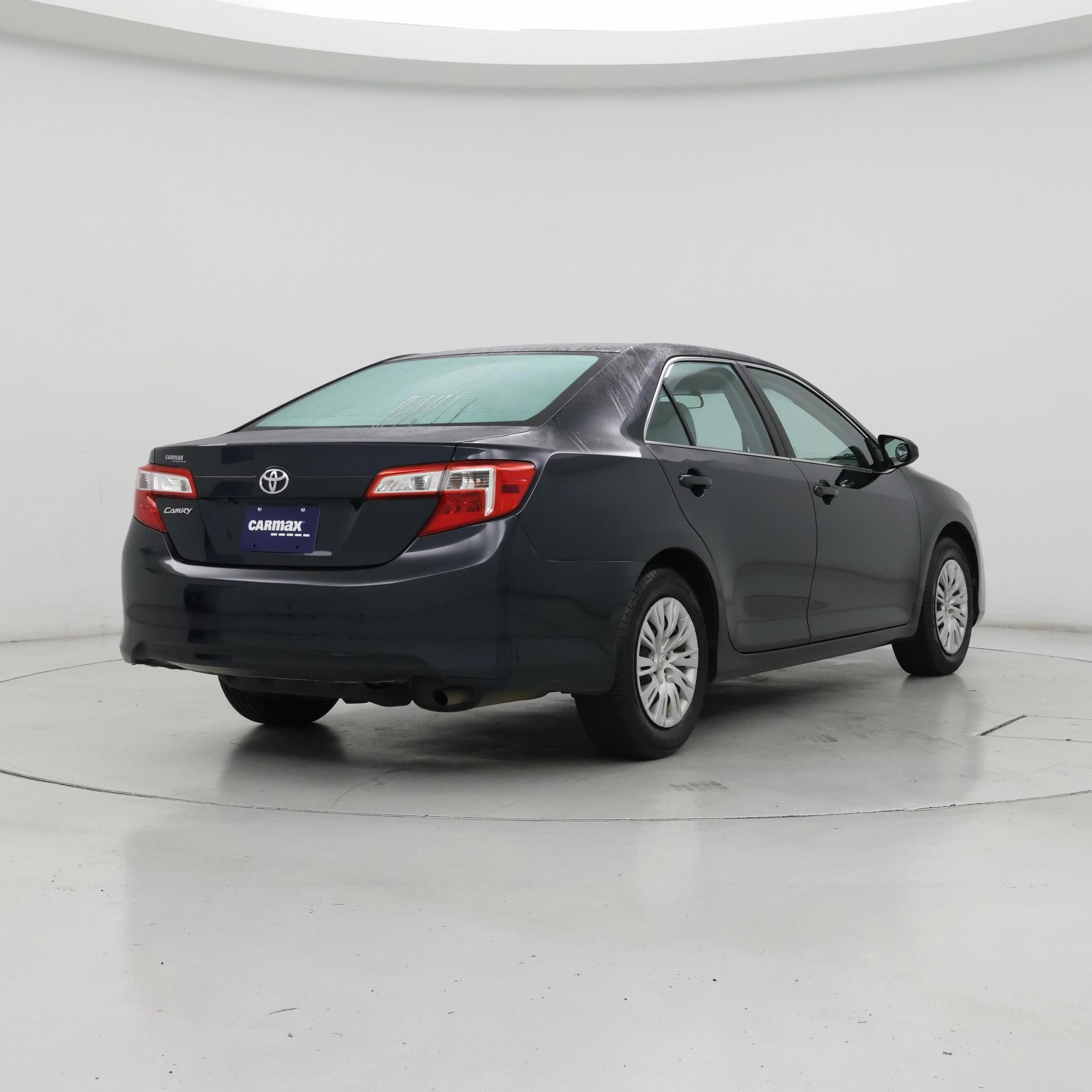 Thumbnail: 2014 Toyota Camry - 8