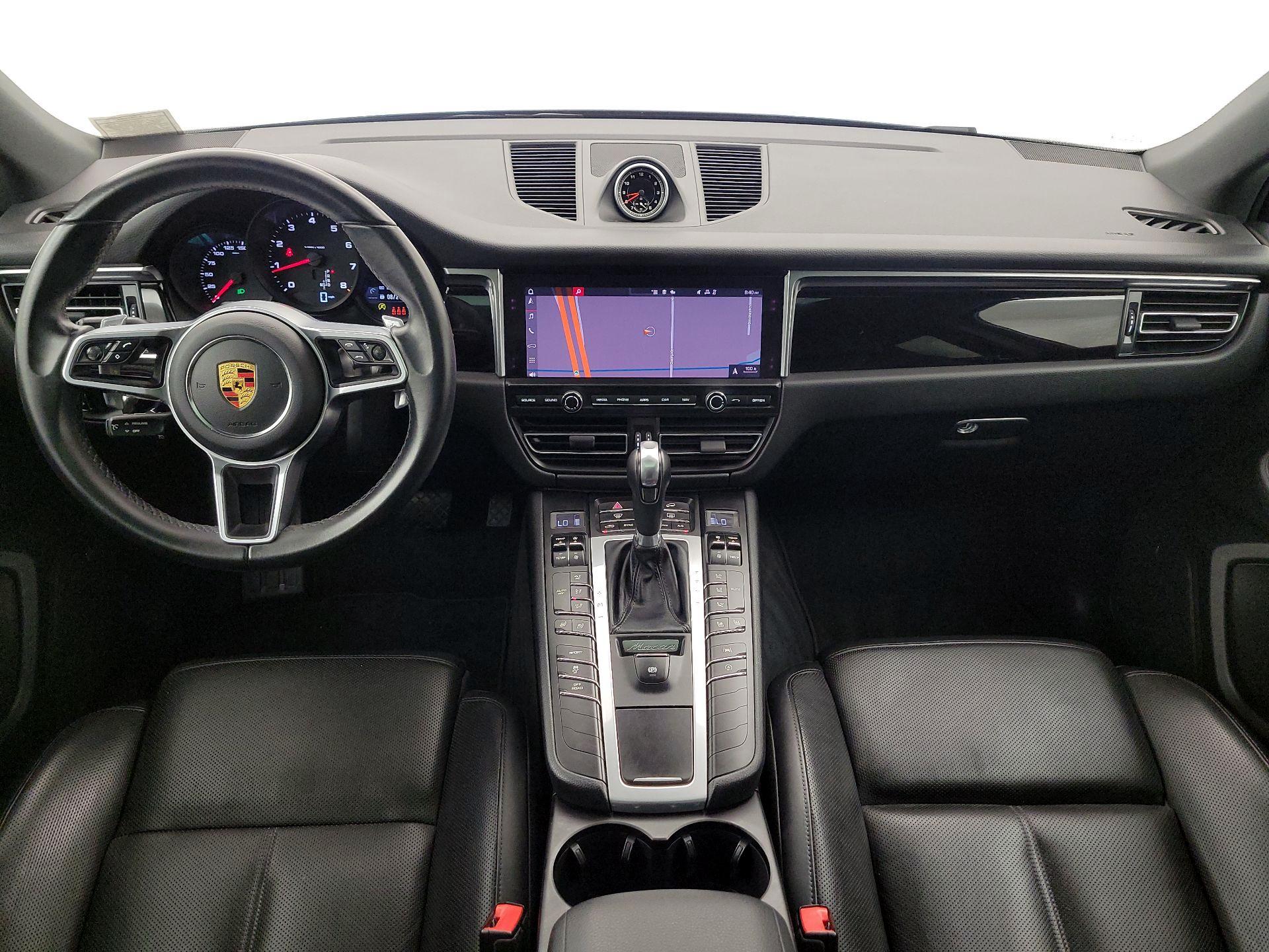 Thumbnail: 2021 Porsche Macan - 9