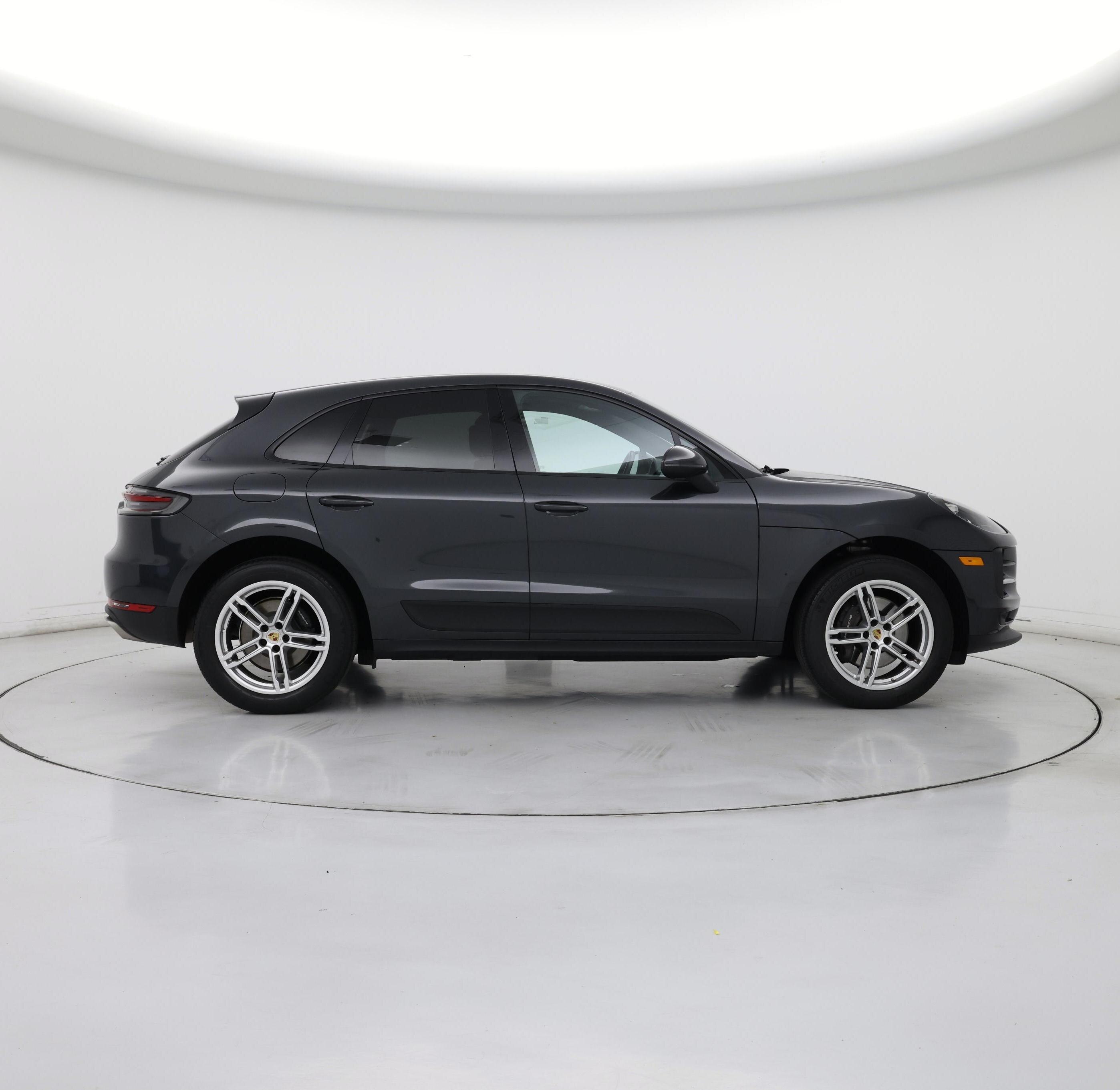 Thumbnail: 2021 Porsche Macan - 7
