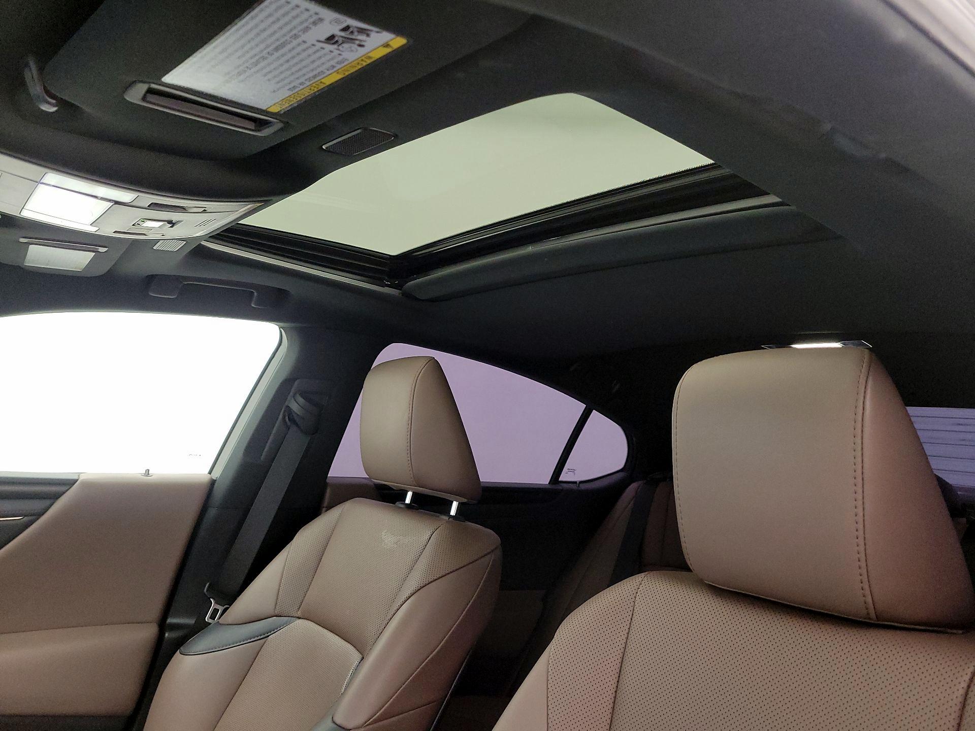 Thumbnail: 2023 Lexus ES - 20