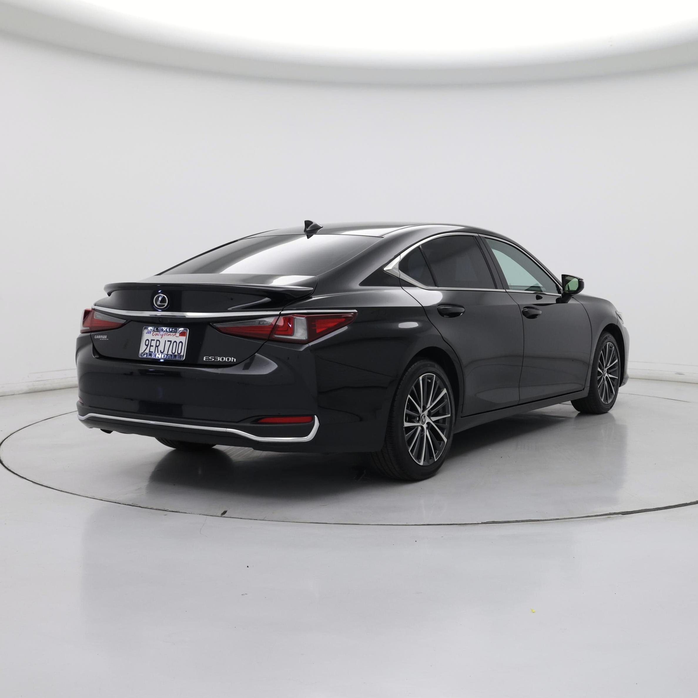 Thumbnail: 2023 Lexus ES - 8