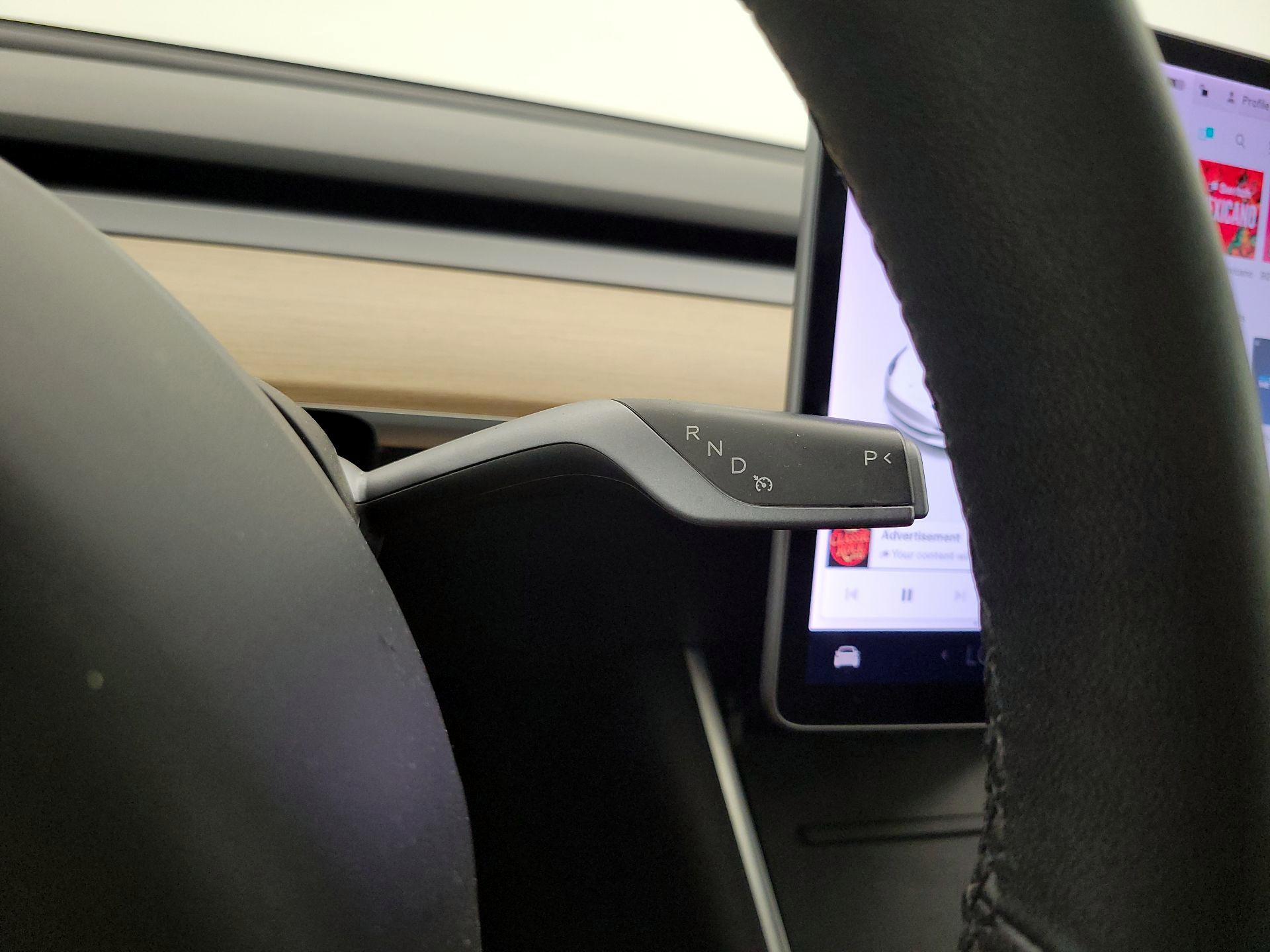 Thumbnail: 2019 Tesla Model 3 - 17