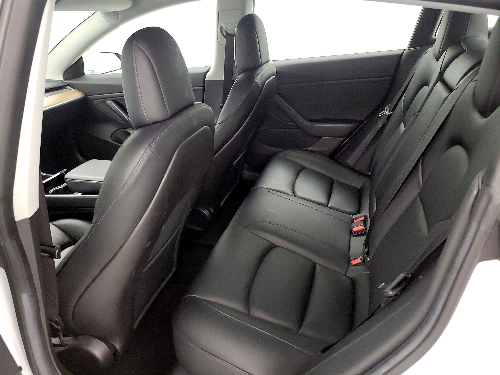 Thumbnail: 2019 Tesla Model 3 - 18