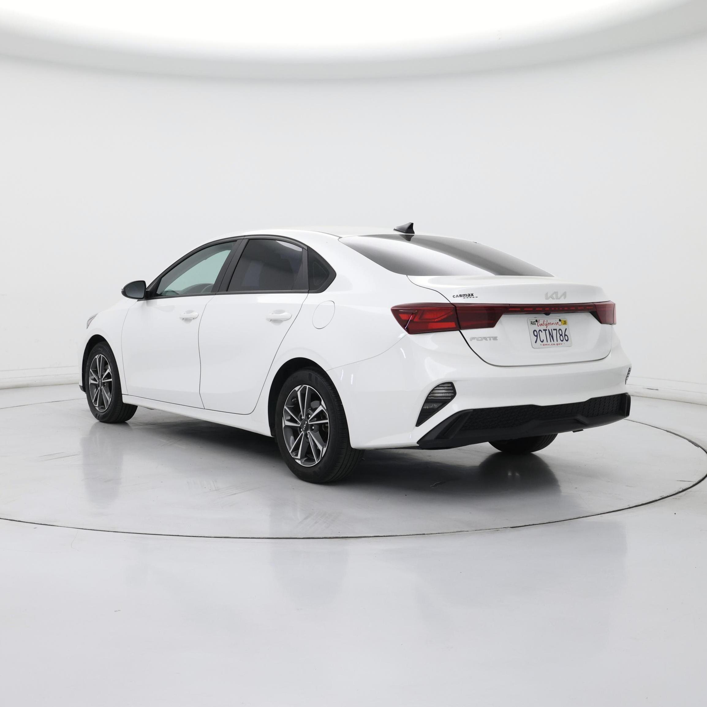 Thumbnail: 2023 Kia Forte - 2