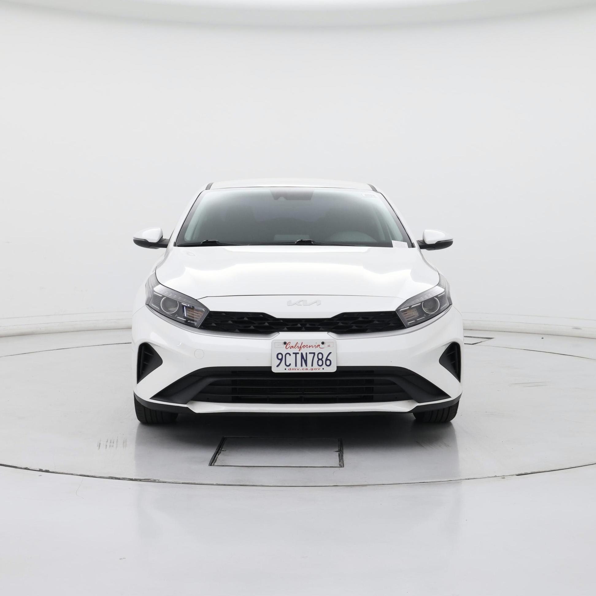 Thumbnail: 2023 Kia Forte - 5