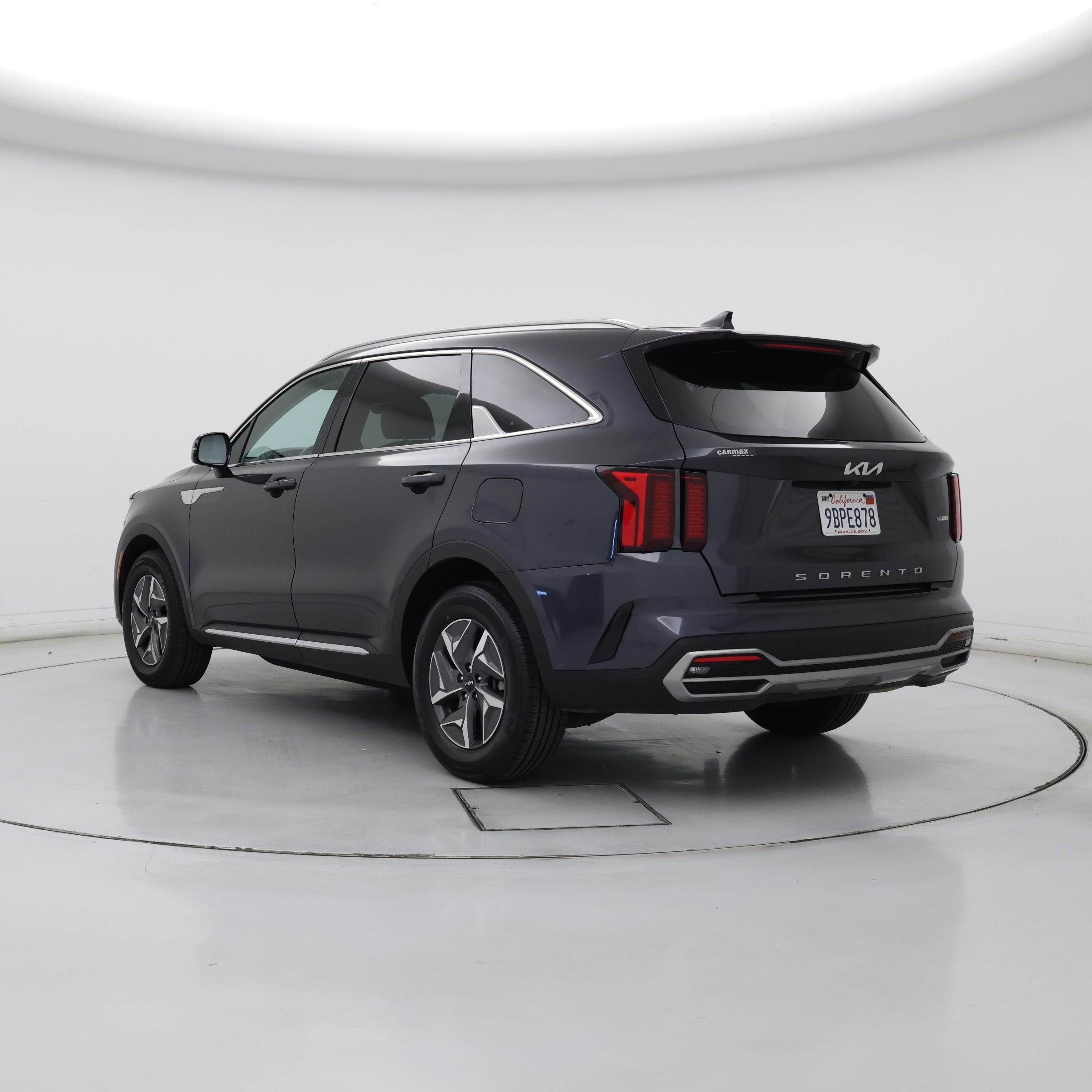 Thumbnail: 2022 Kia Sorento - 2