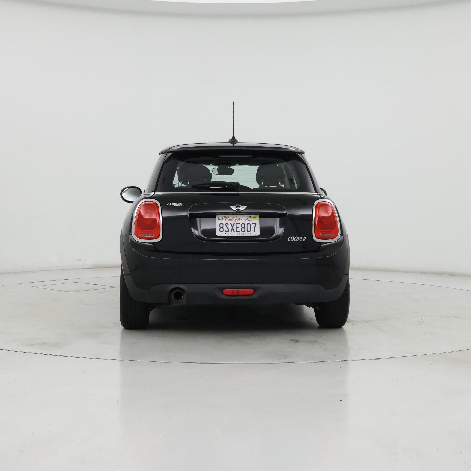 Thumbnail: 2017 MINI Cooper Hardtop - 6