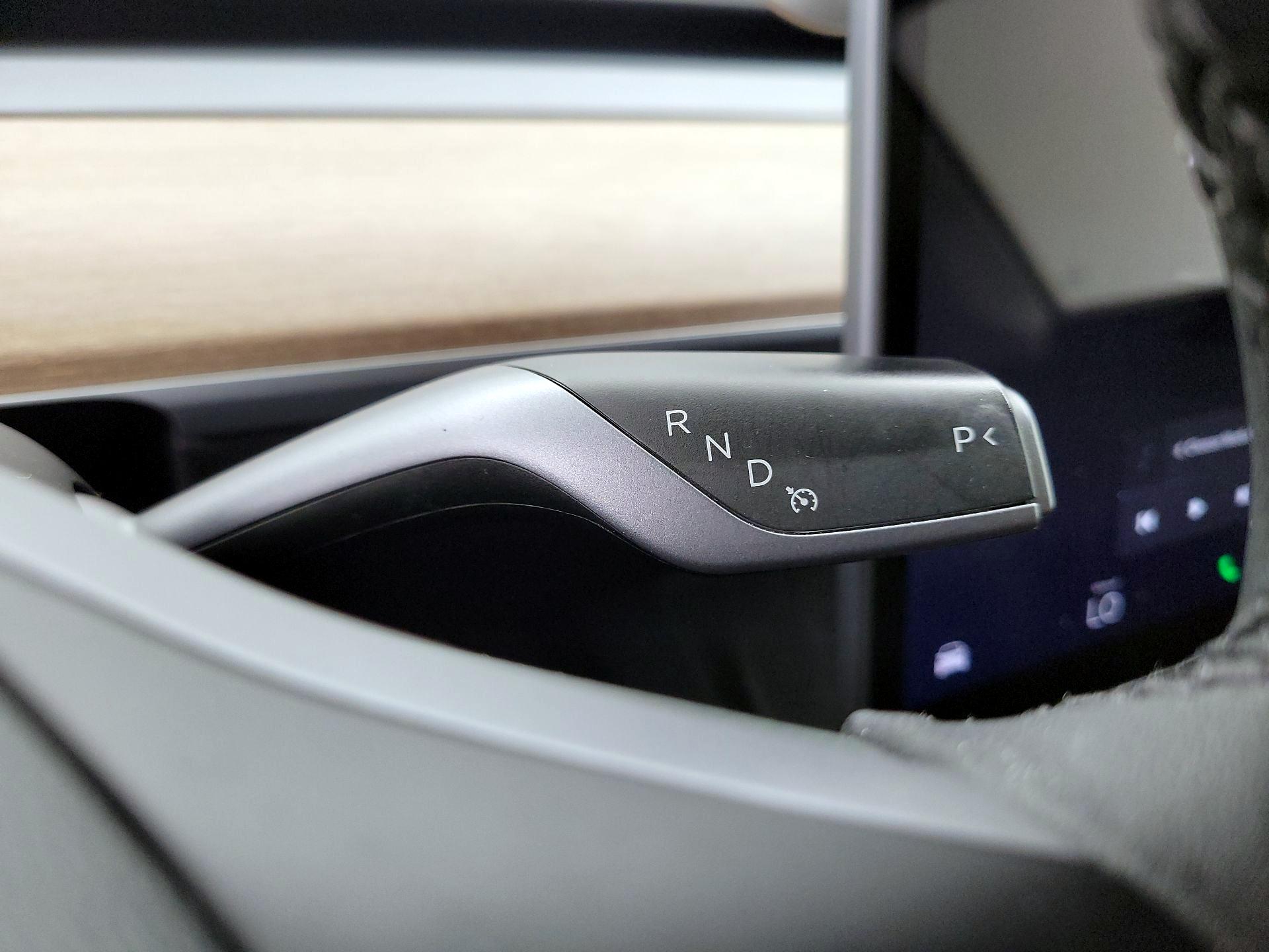 Thumbnail: 2022 Tesla Model Y - 17