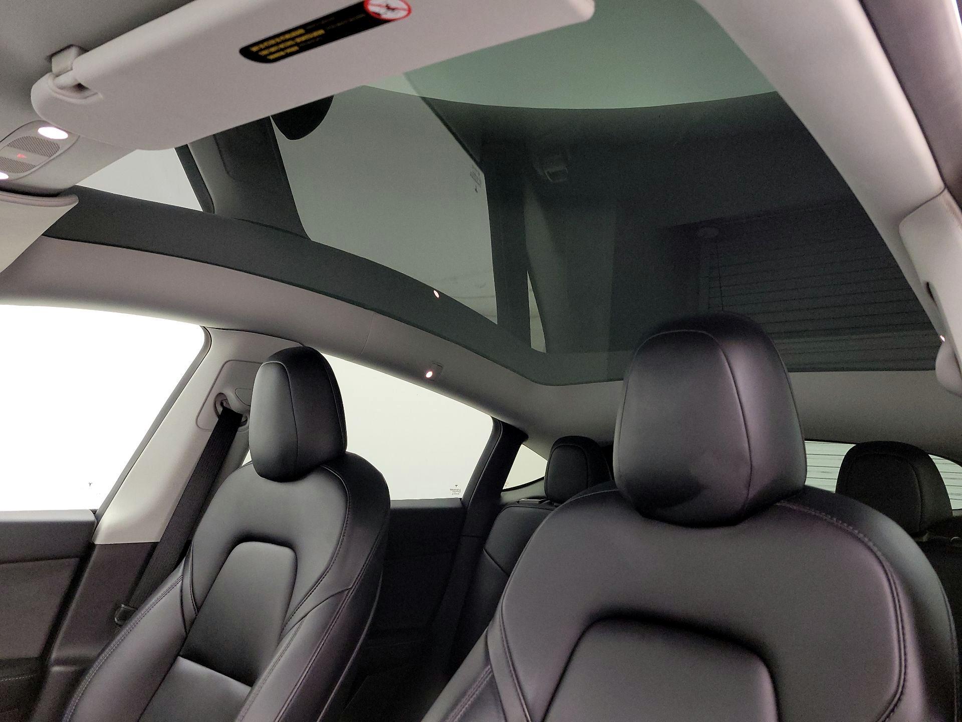Thumbnail: 2022 Tesla Model Y - 19