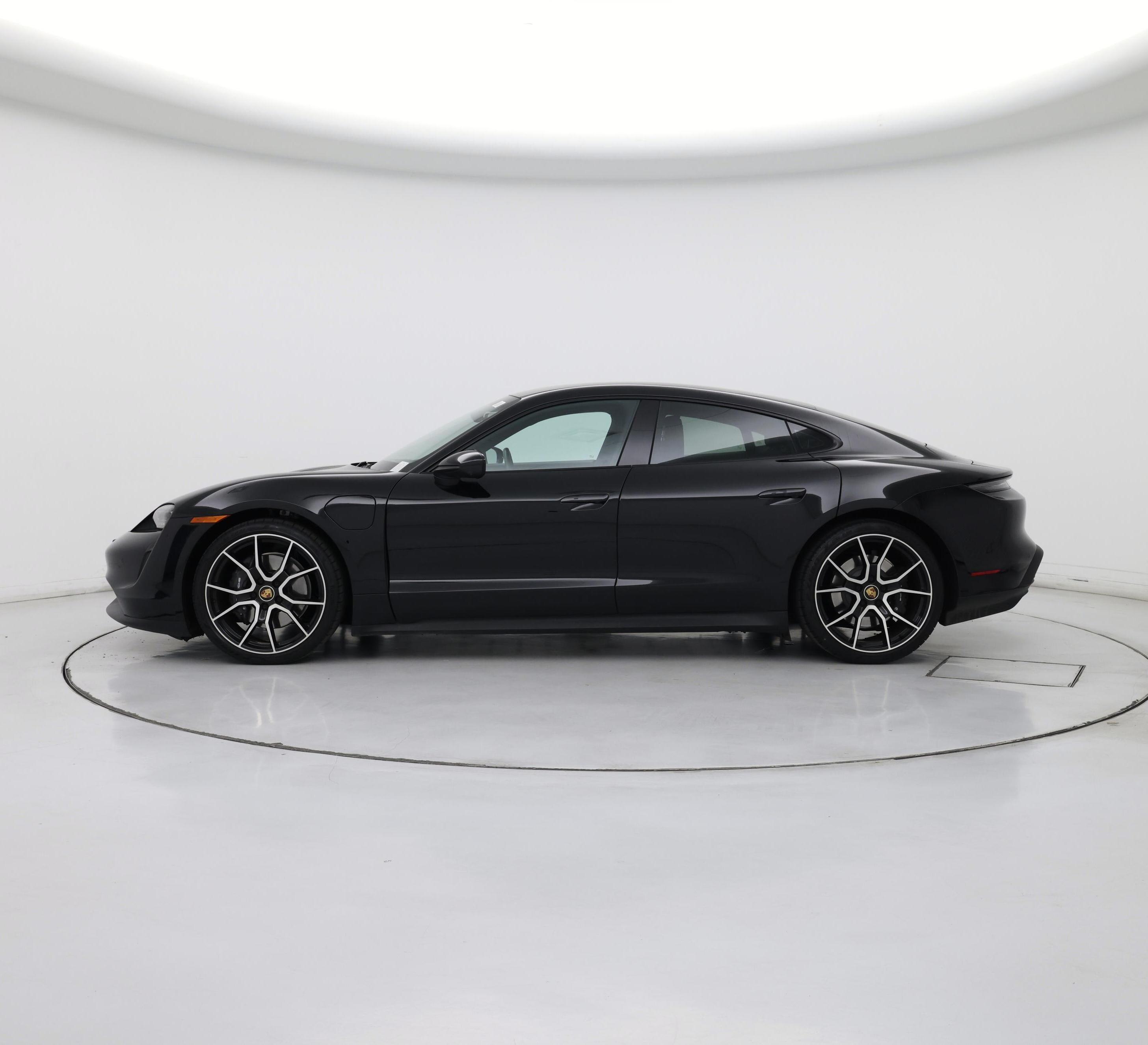 Thumbnail: 2023 Porsche Taycan - 3