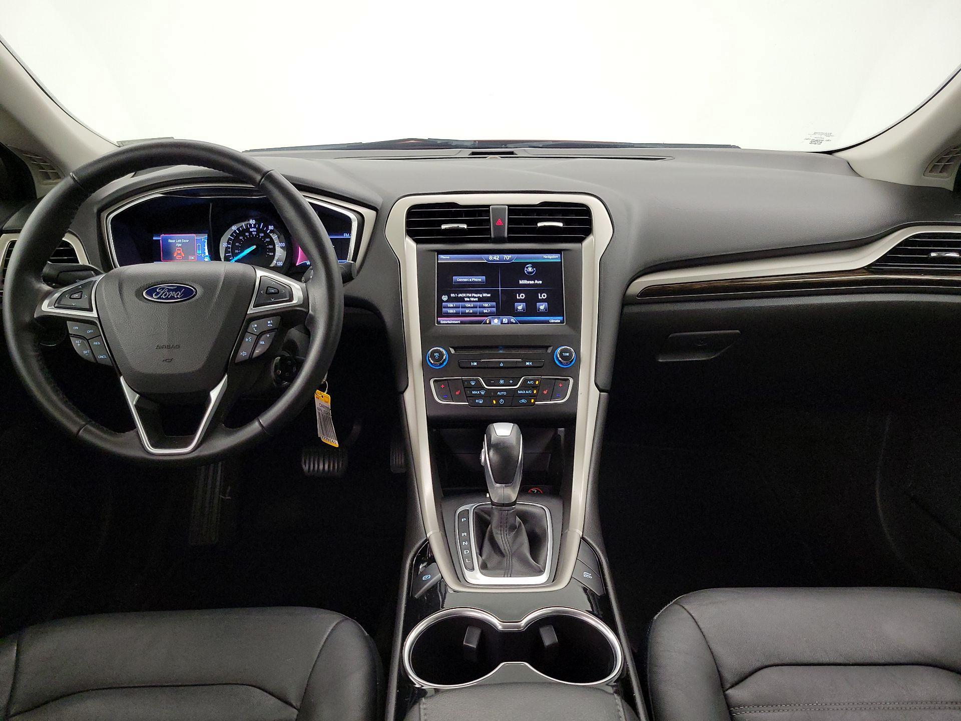 Thumbnail: 2016 Ford Fusion - 9