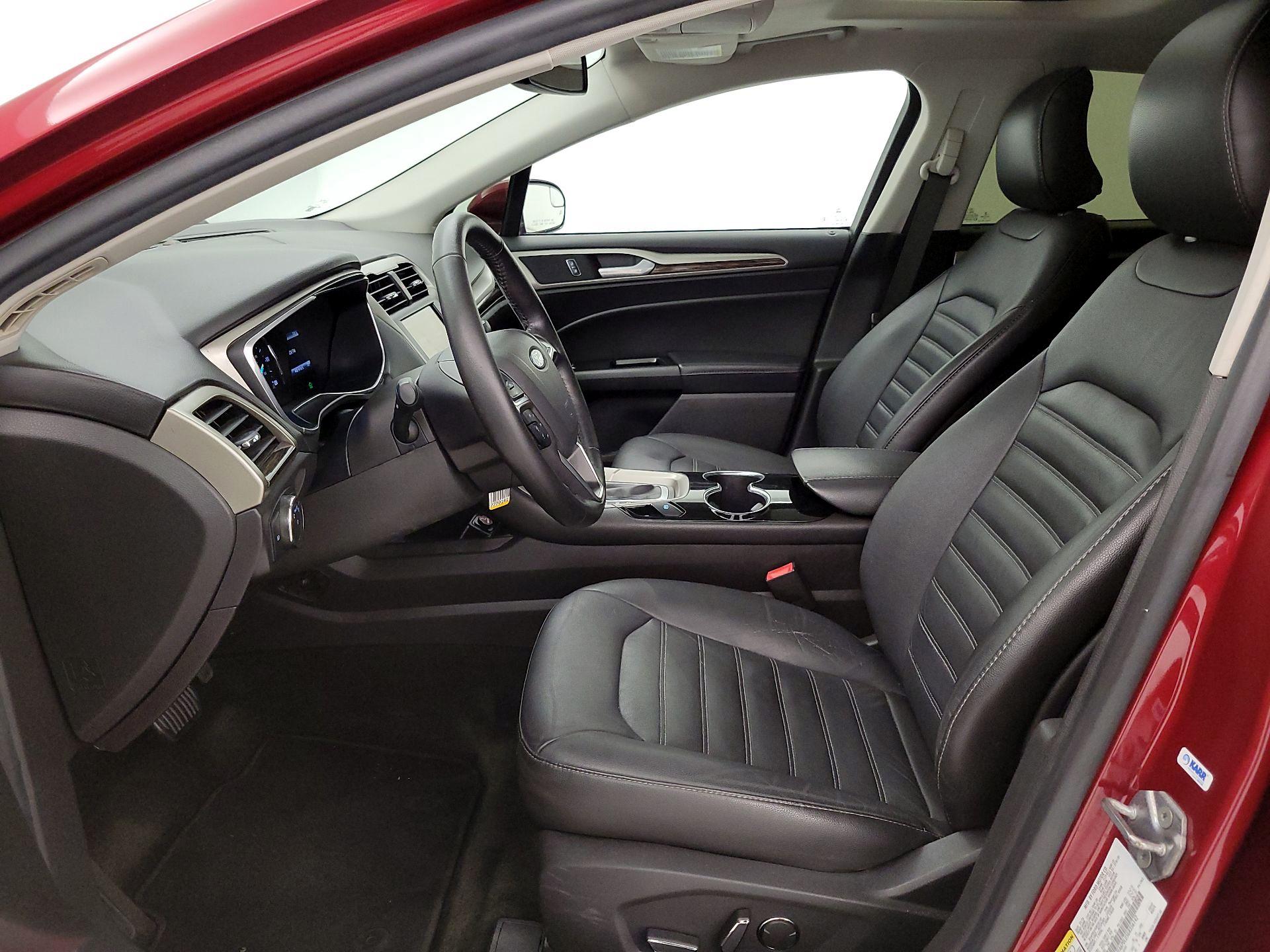 Thumbnail: 2016 Ford Fusion - 11