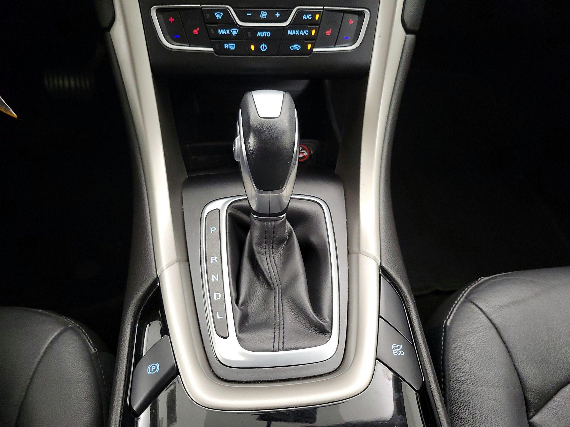 Thumbnail: 2016 Ford Fusion - 18