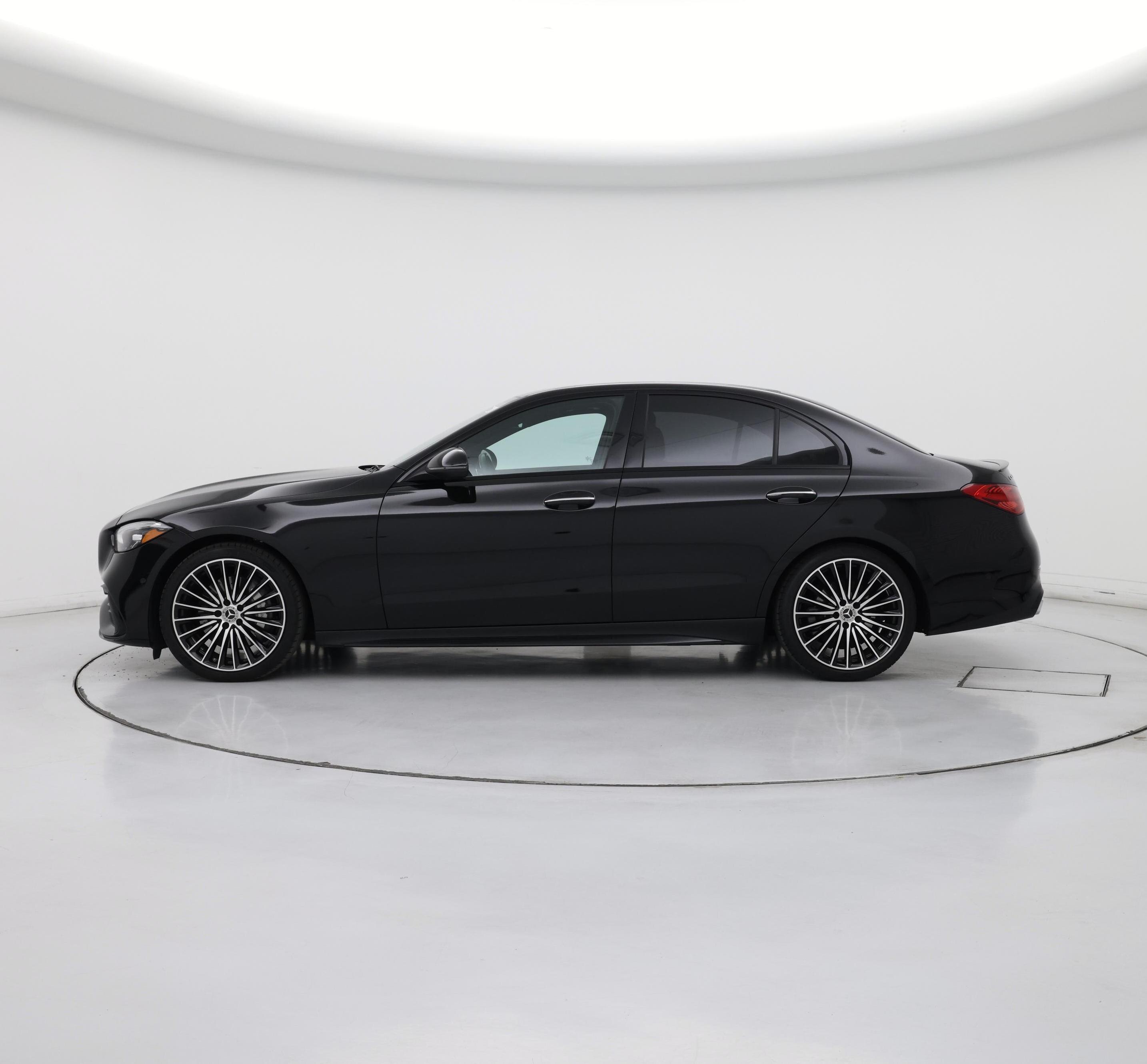 Thumbnail: 2023 Mercedes-Benz C-Class - 3