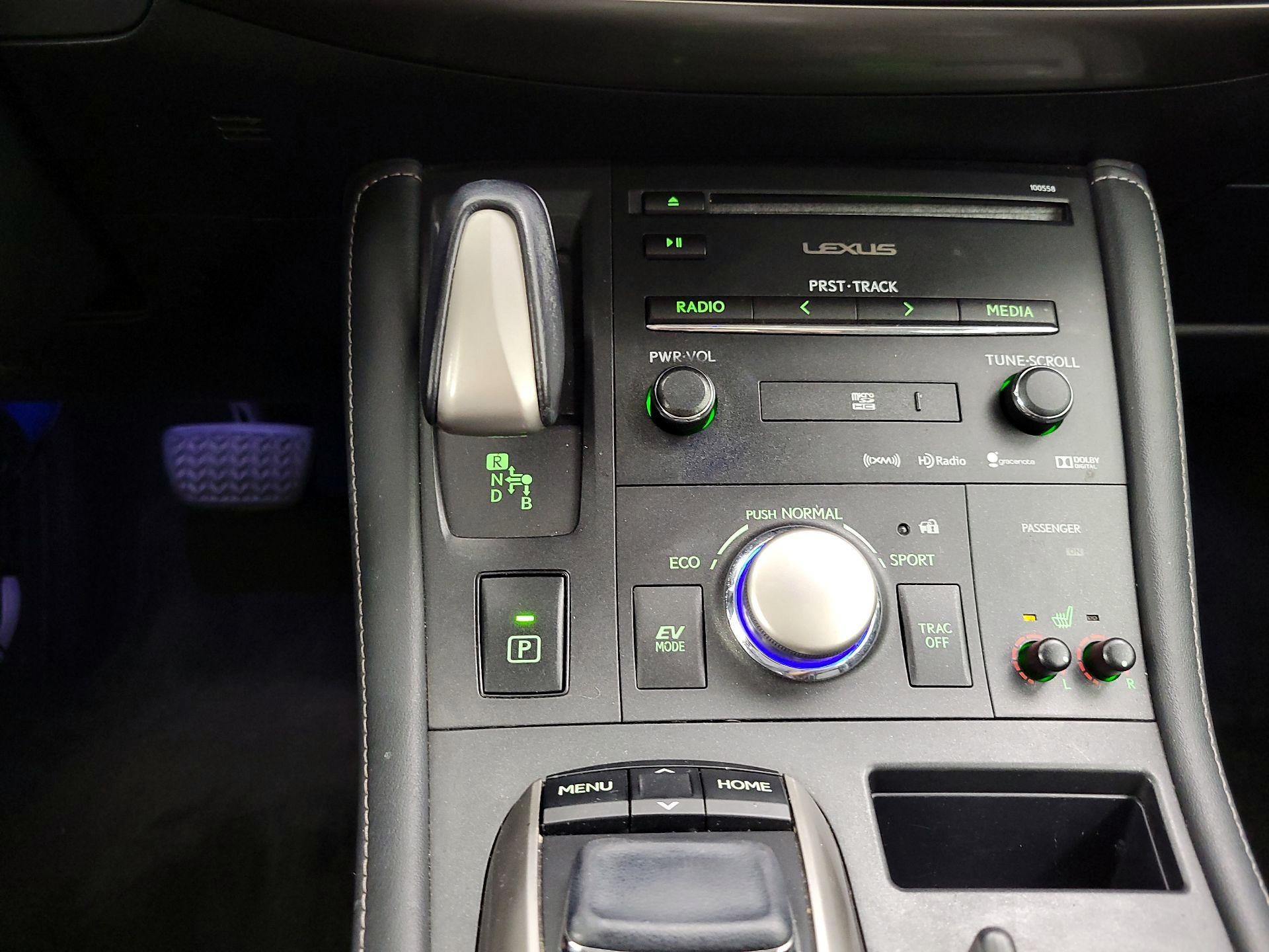 Thumbnail: 2015 Lexus CT - 18