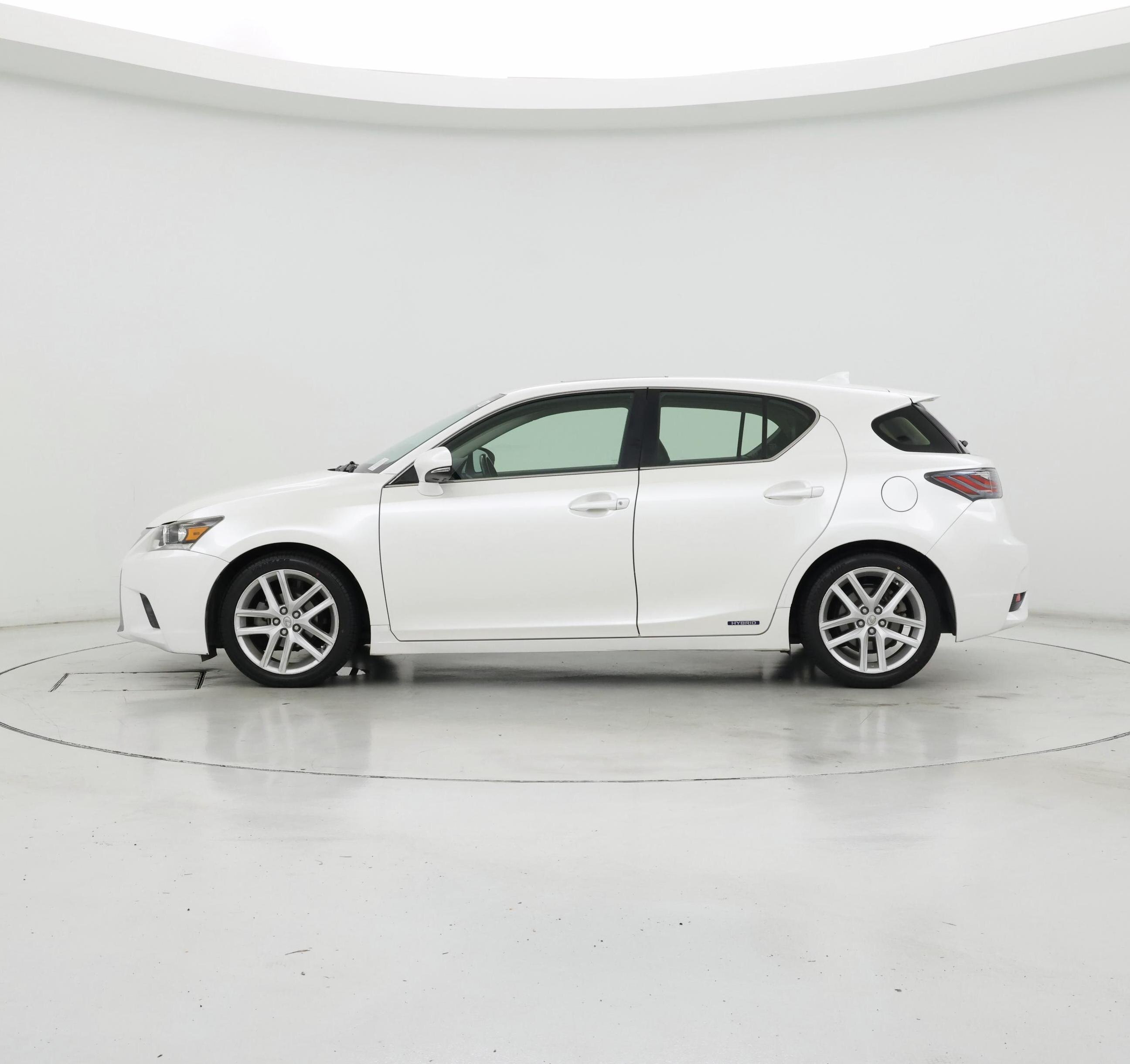 Thumbnail: 2015 Lexus CT - 3
