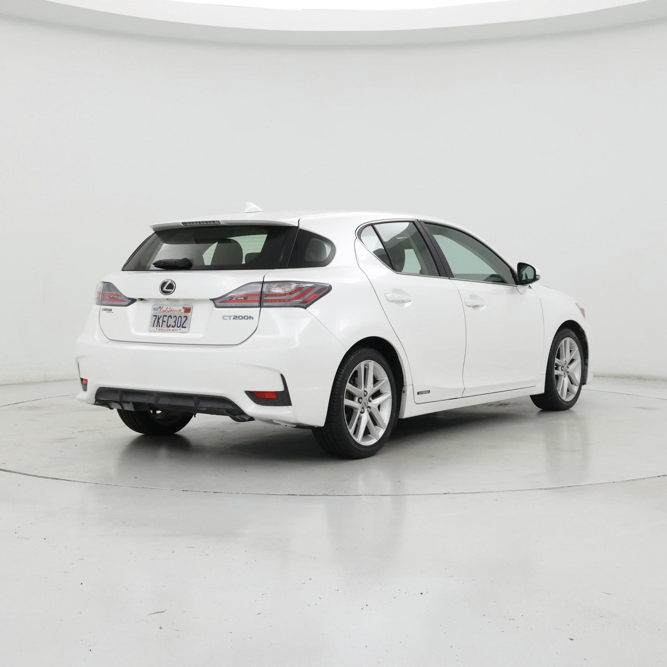 Thumbnail: 2015 Lexus CT - 8