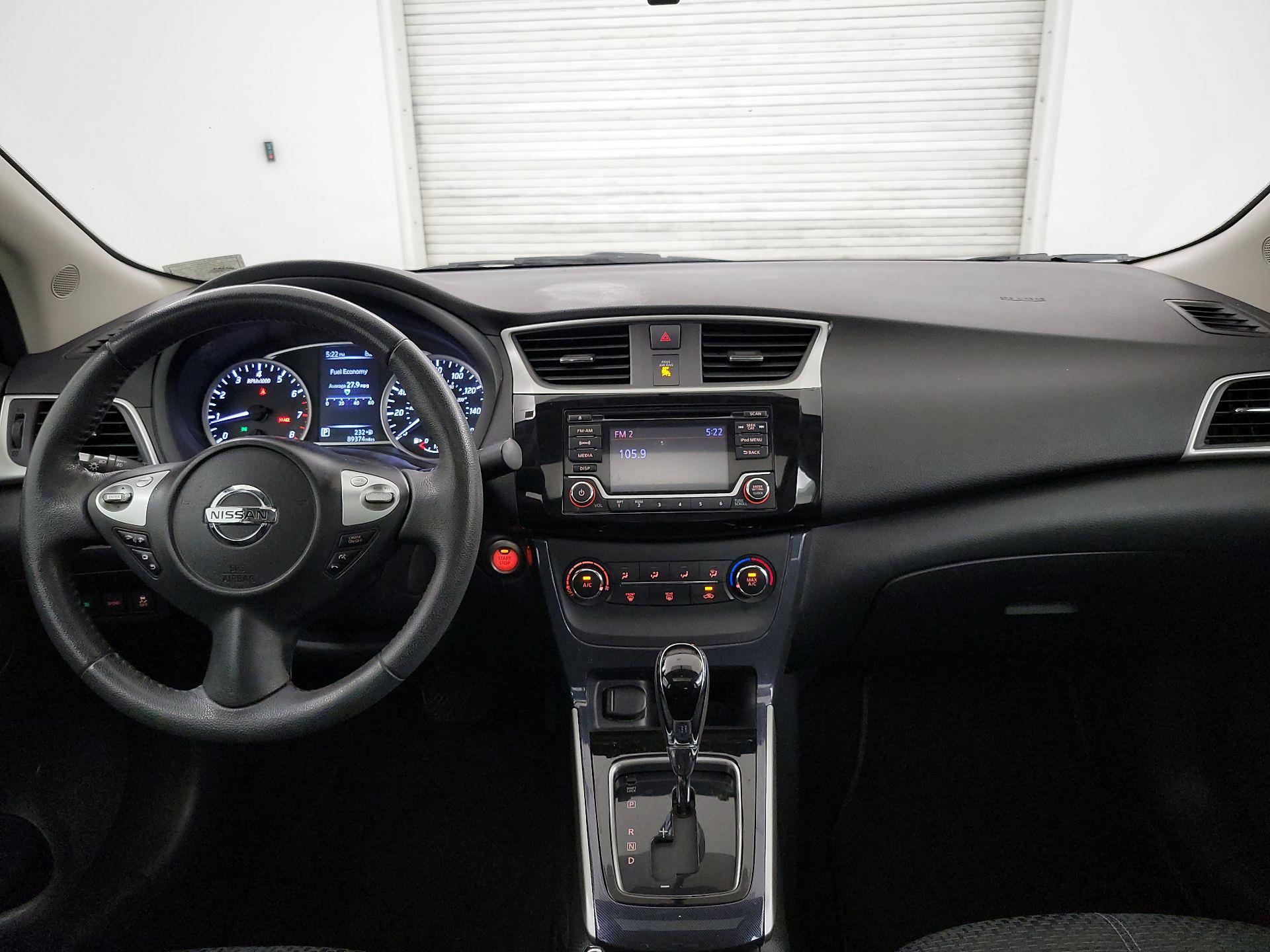 Thumbnail: 2017 Nissan Sentra - 9