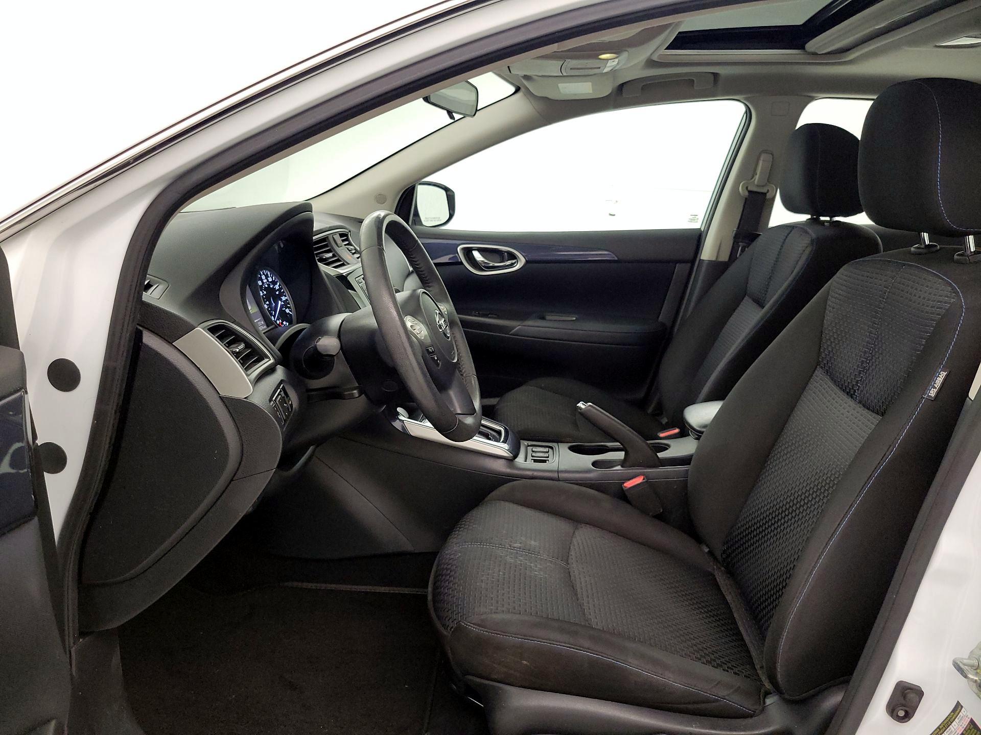 Thumbnail: 2017 Nissan Sentra - 11