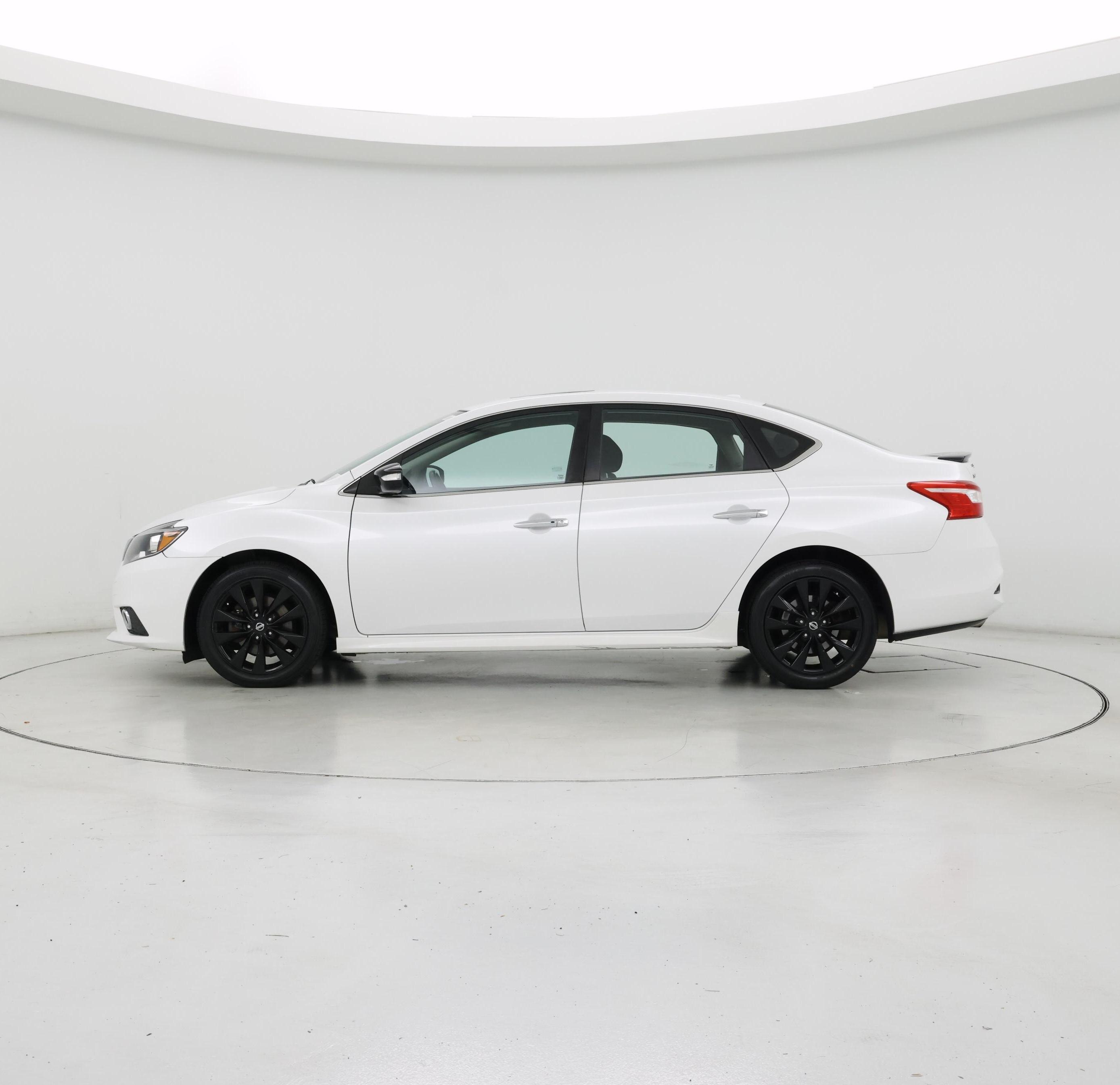 Thumbnail: 2017 Nissan Sentra - 3