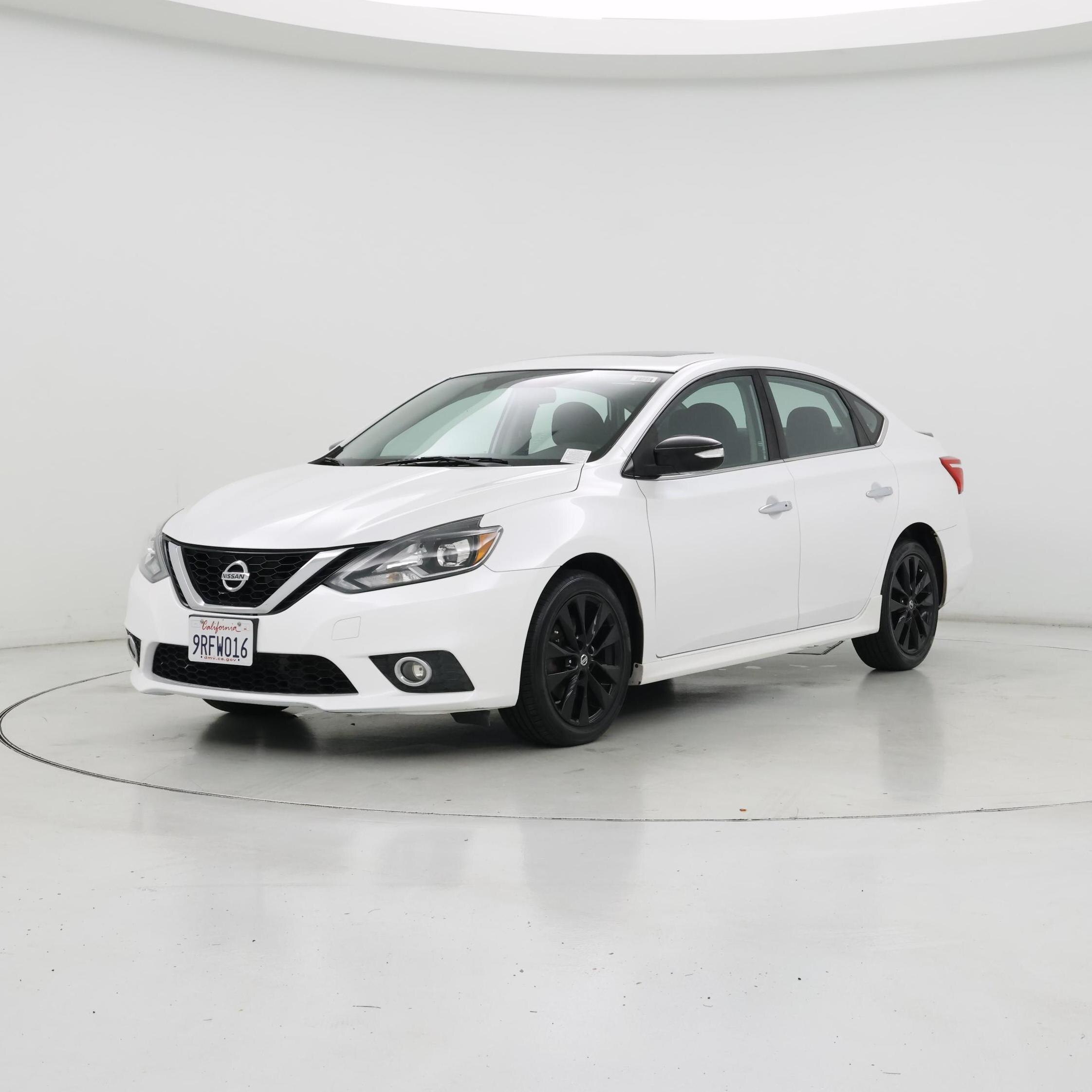 Thumbnail: 2017 Nissan Sentra - 4
