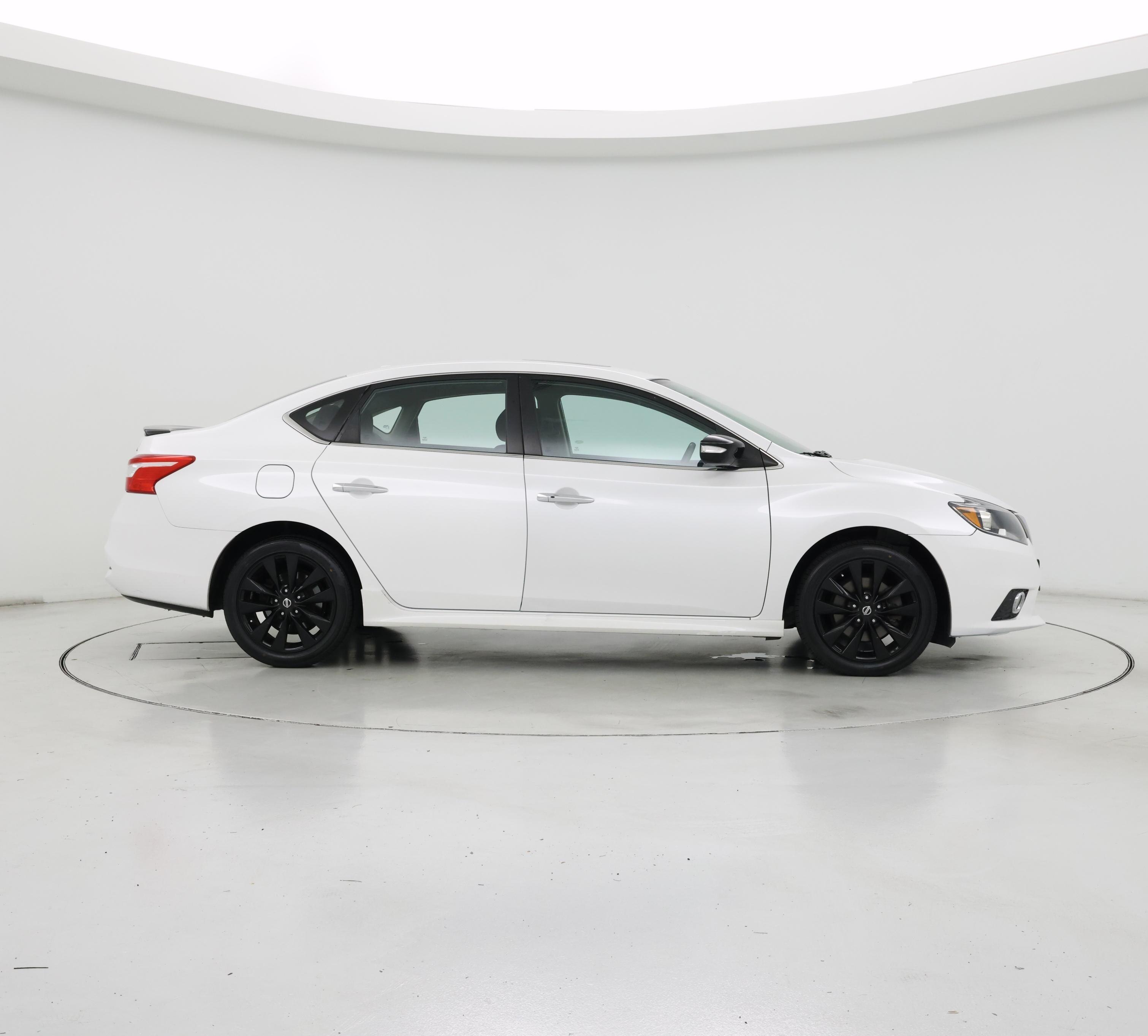 Thumbnail: 2017 Nissan Sentra - 7