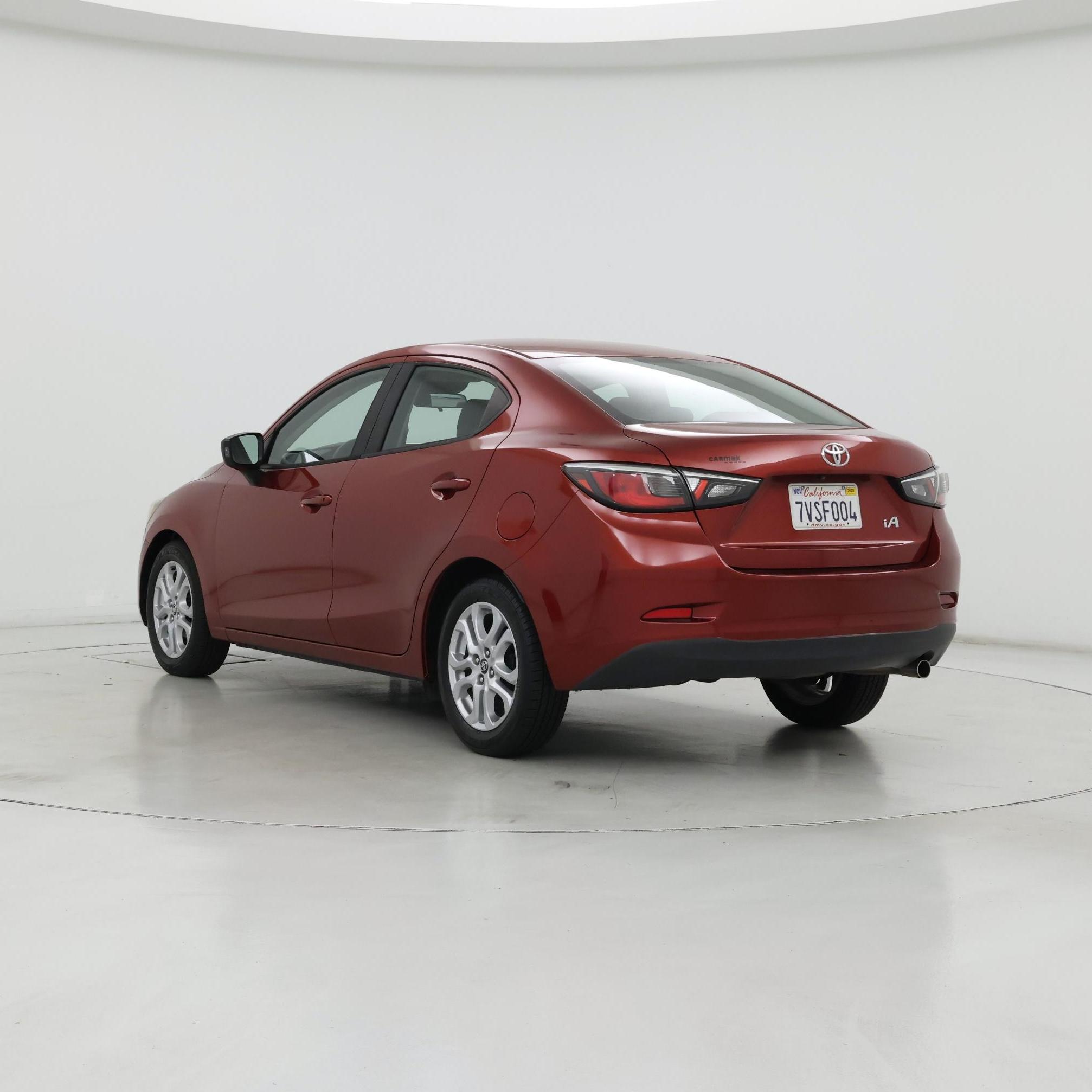 Thumbnail: 2017 Toyota Yaris iA - 2