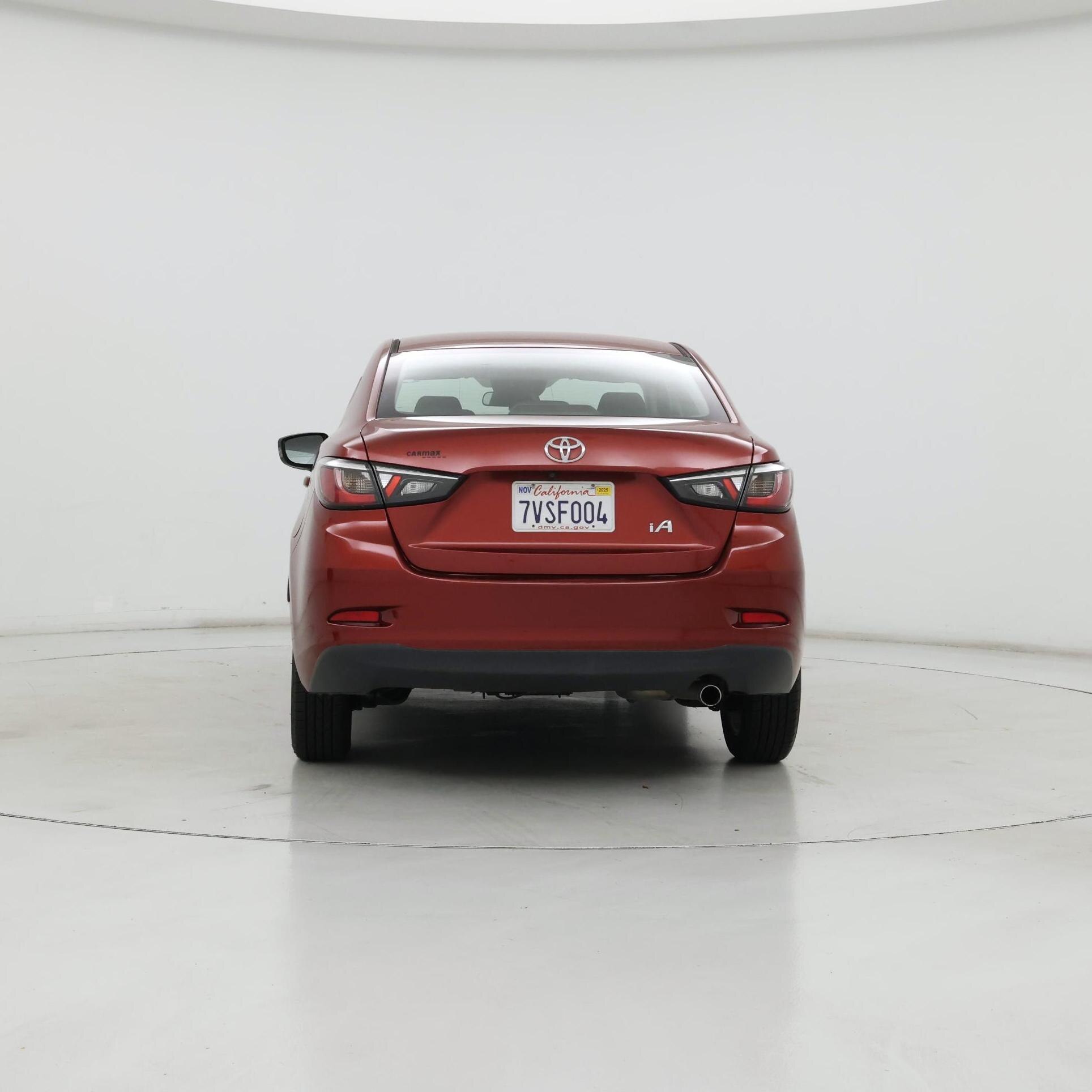 Thumbnail: 2017 Toyota Yaris iA - 6