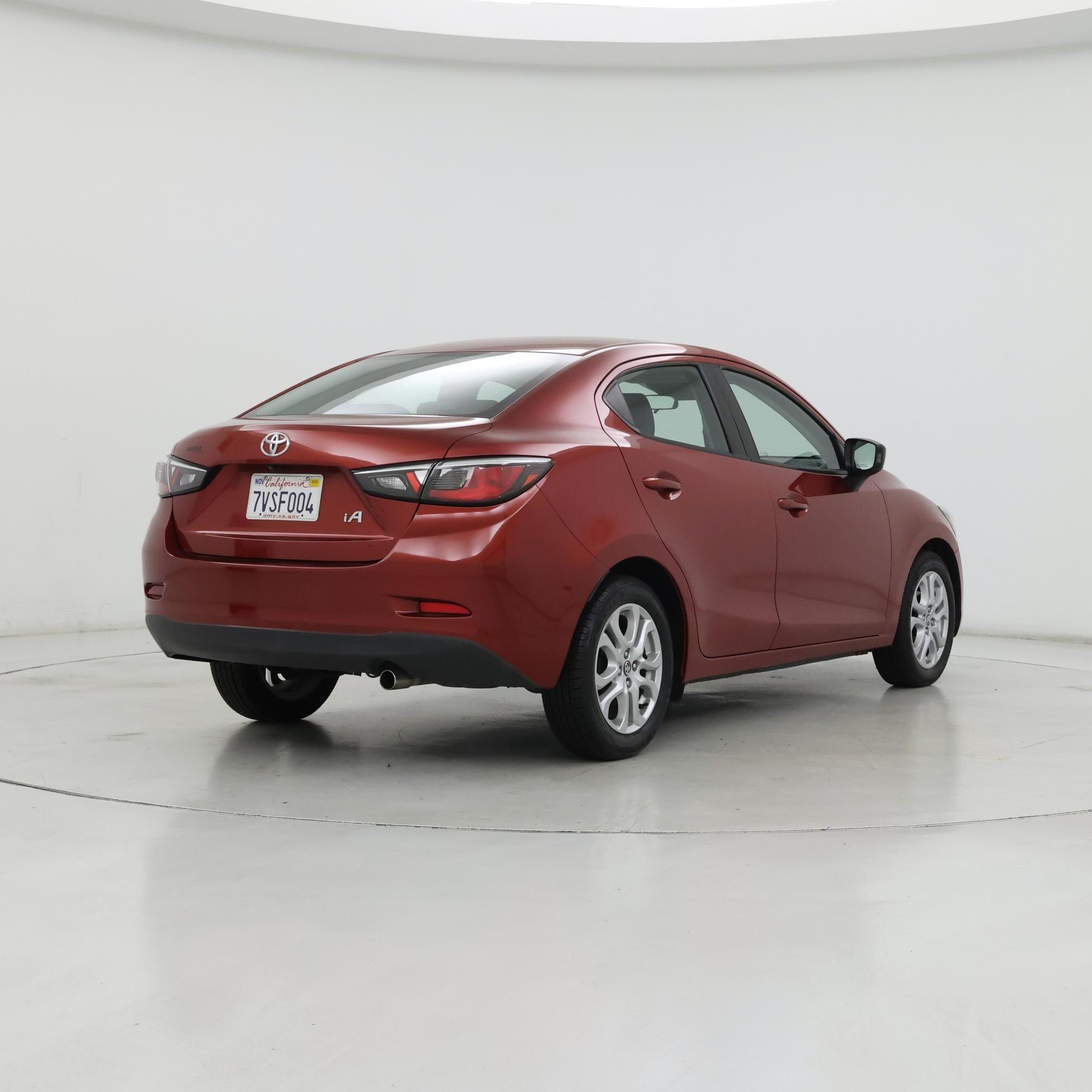 Thumbnail: 2017 Toyota Yaris iA - 8