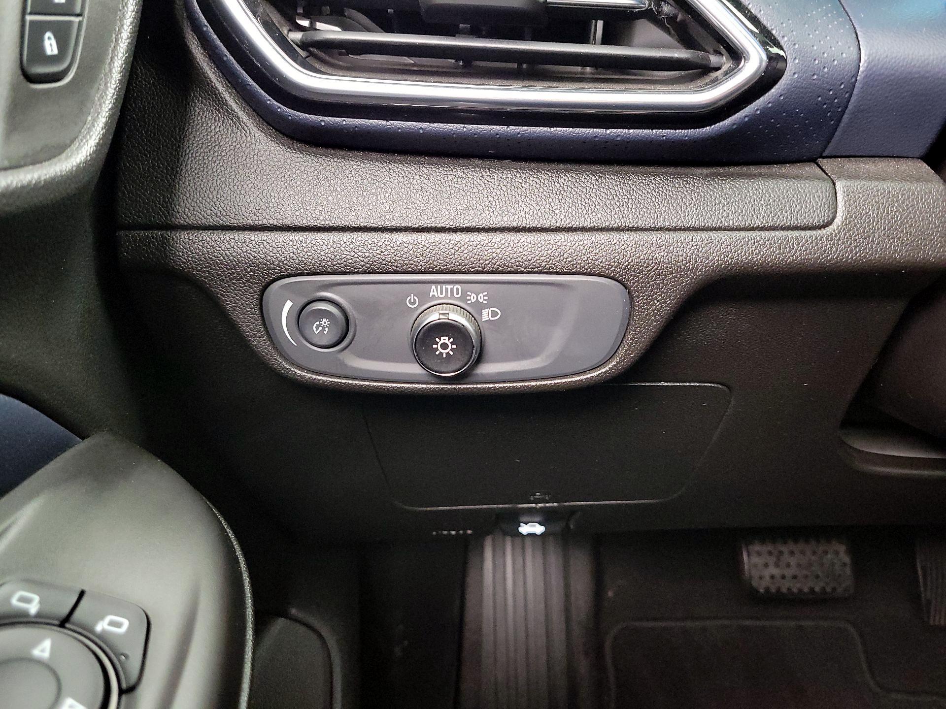 Thumbnail: 2022 Chevrolet Bolt EUV - 13