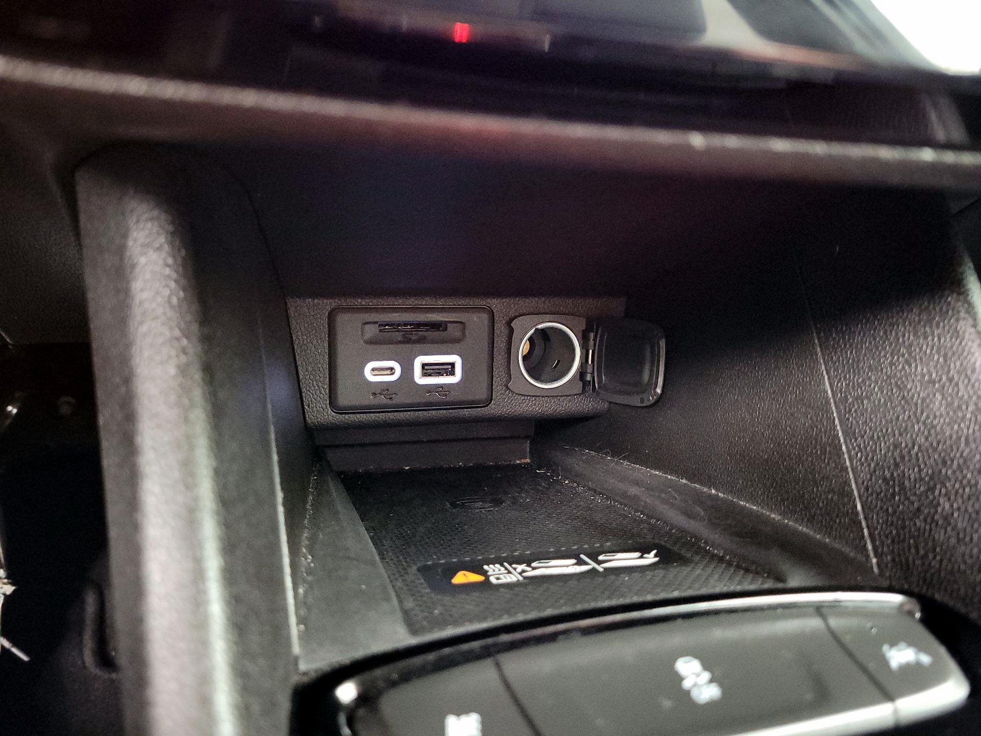 Thumbnail: 2022 Chevrolet Bolt EUV - 18