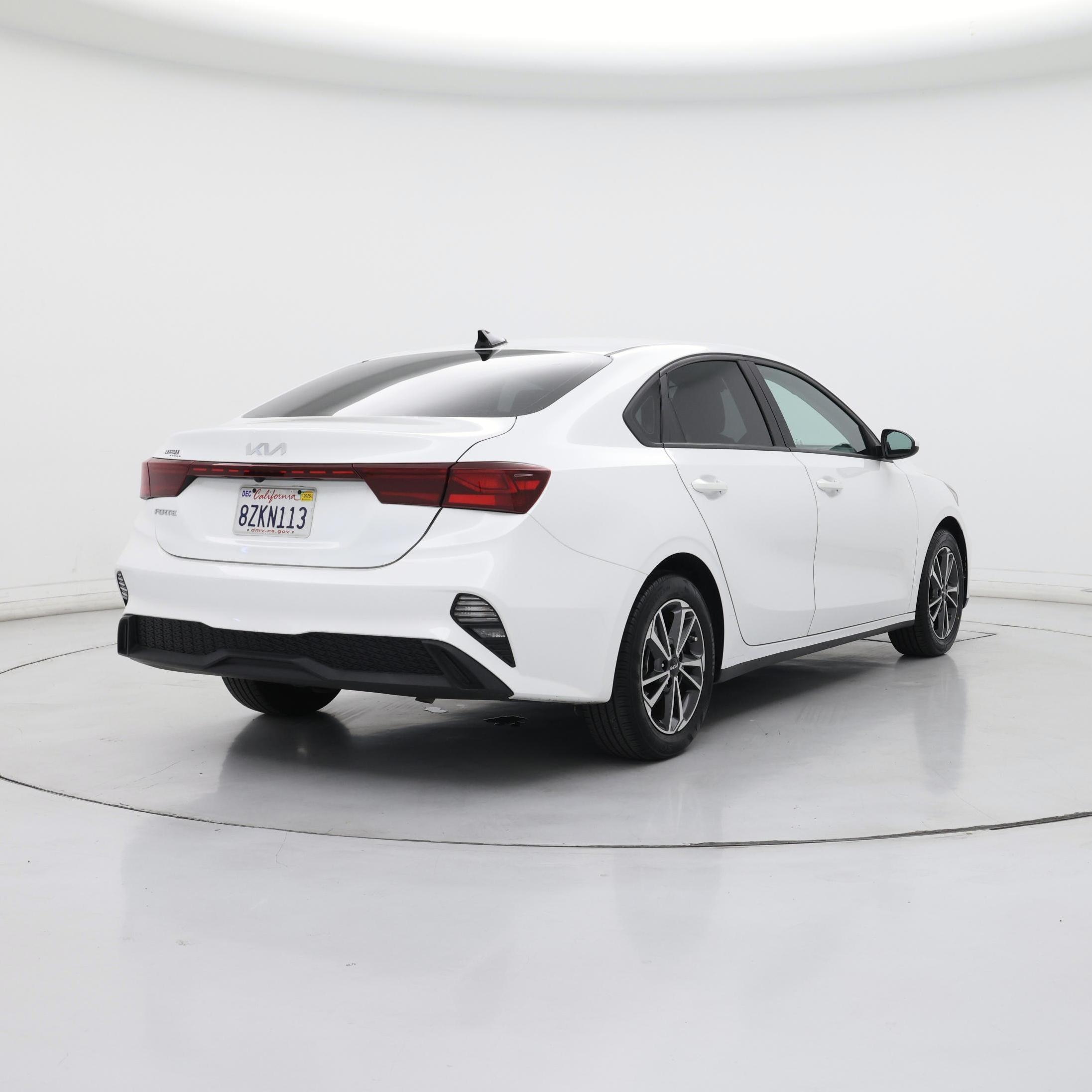 Thumbnail: 2022 Kia Forte - 8