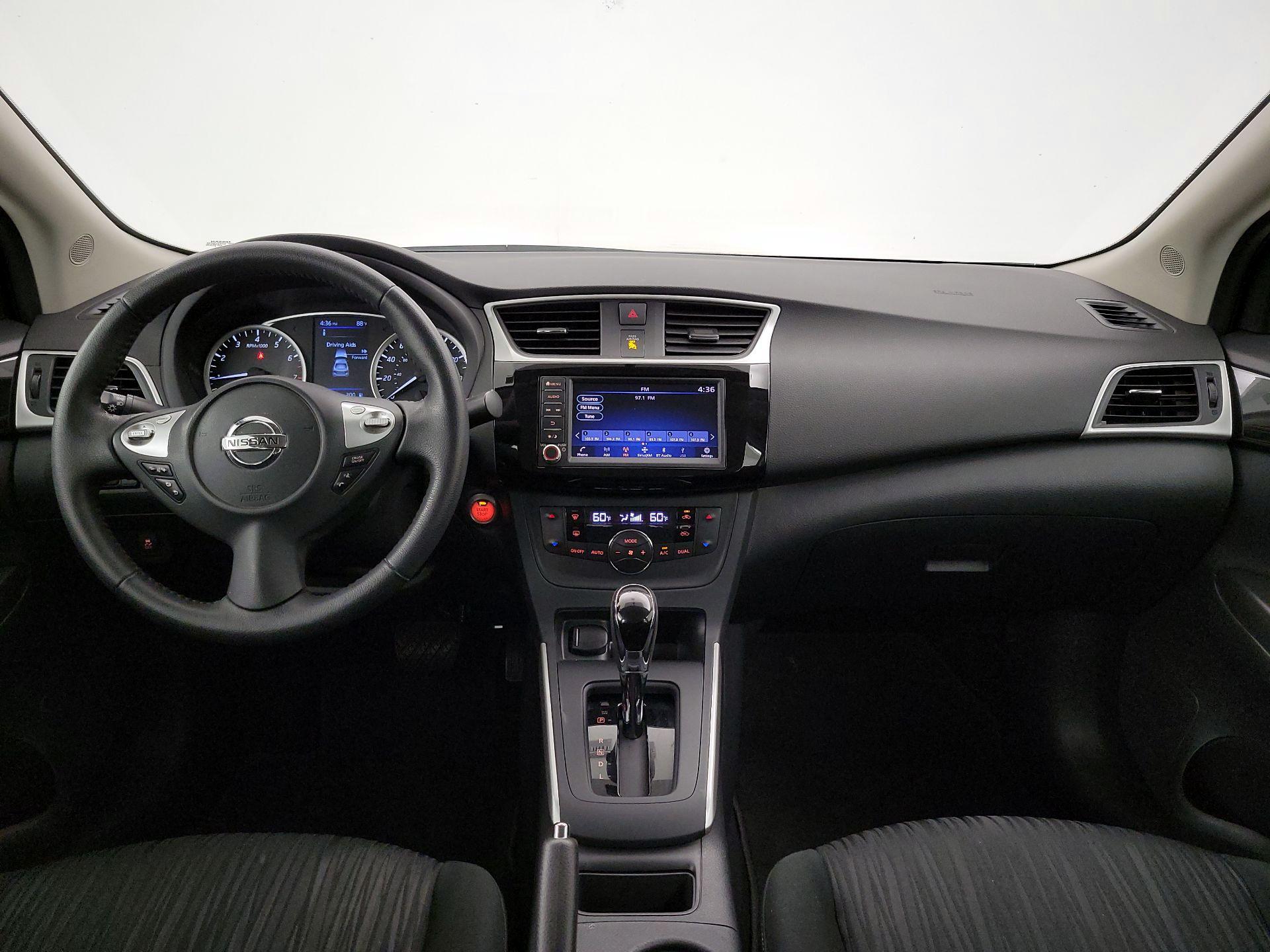 Thumbnail: 2019 Nissan Sentra - 9