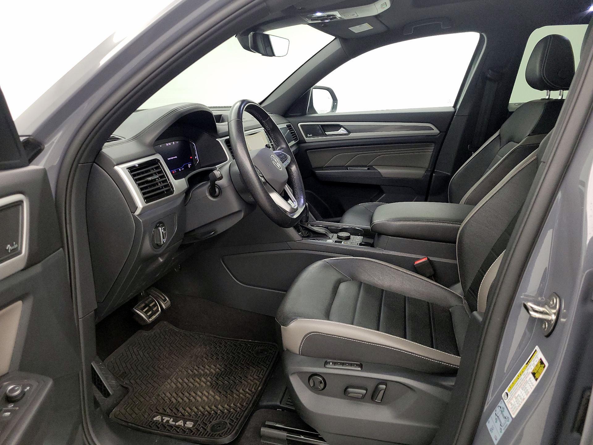 Thumbnail: 2021 Volkswagen Atlas - 11