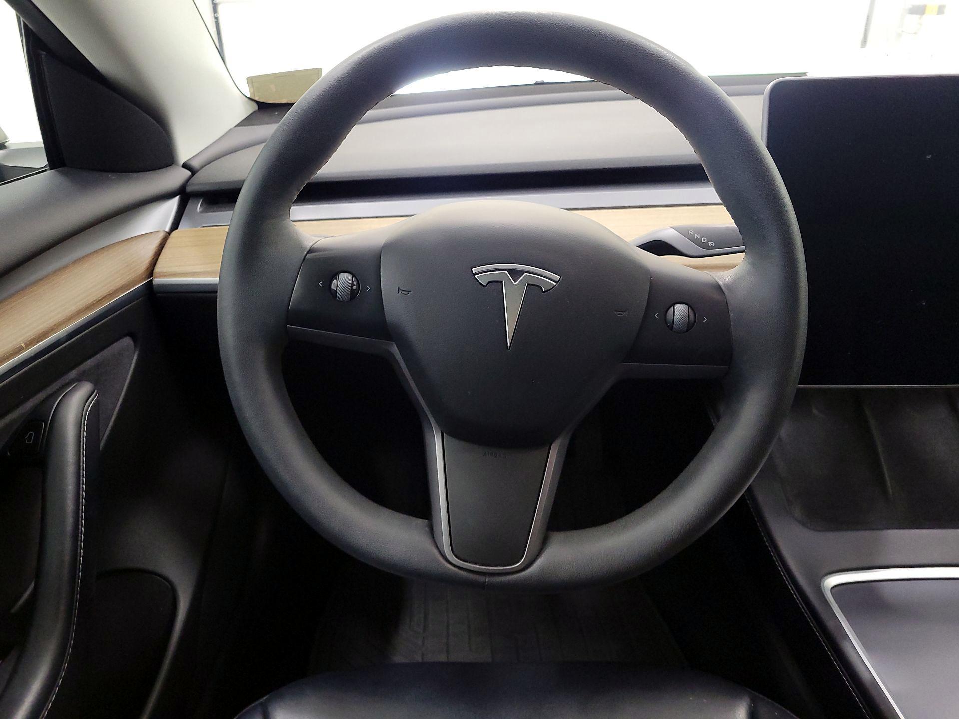 Thumbnail: 2022 Tesla Model 3 - 10