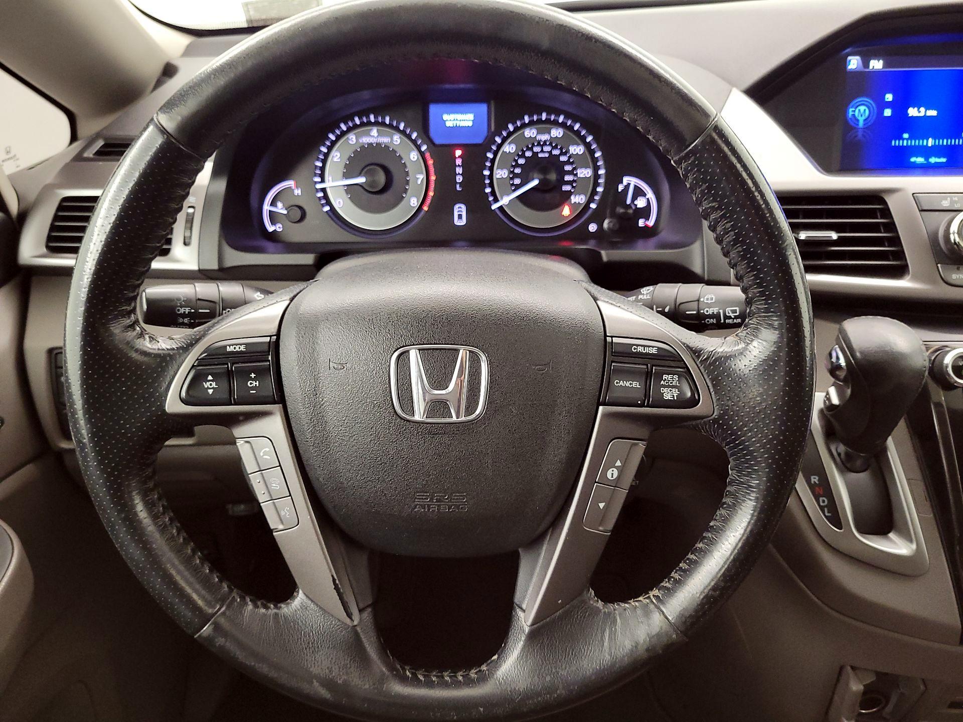 Thumbnail: 2015 Honda Odyssey - 10