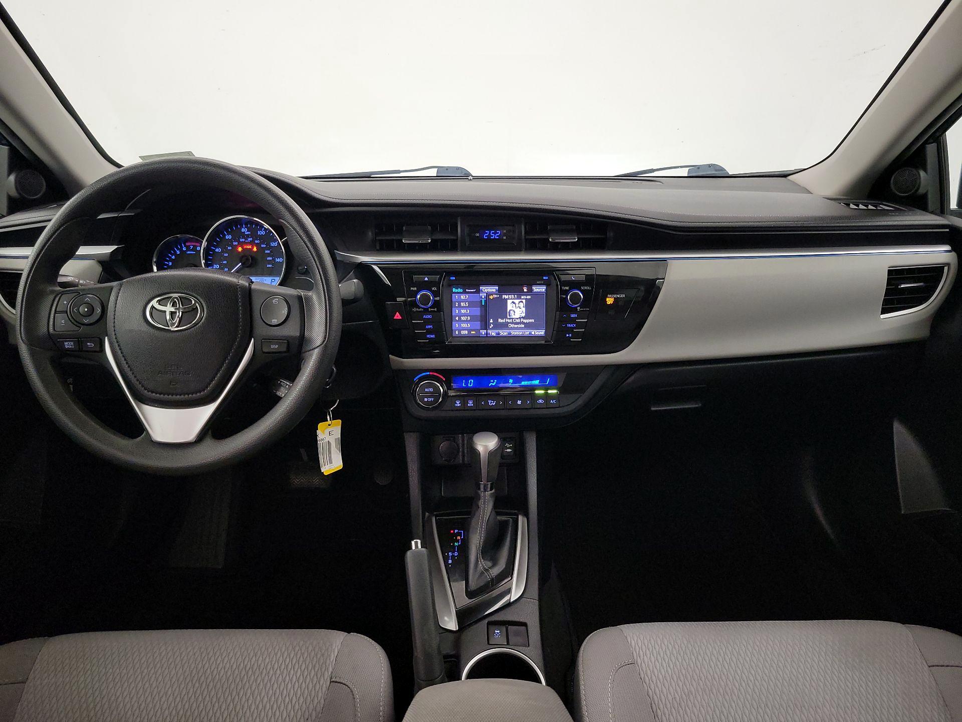 Thumbnail: 2016 Toyota Corolla - 9