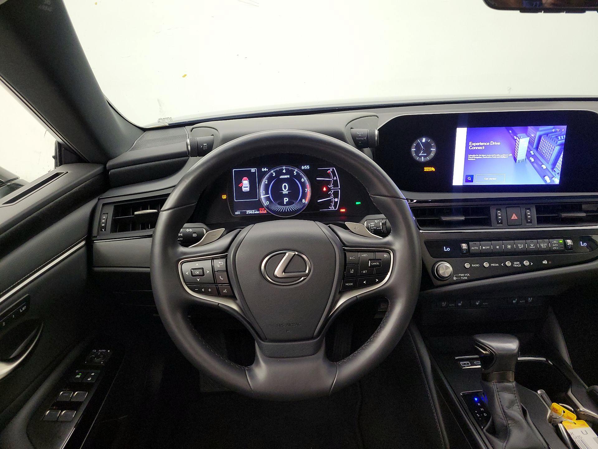 Thumbnail: 2024 Lexus ES - 10